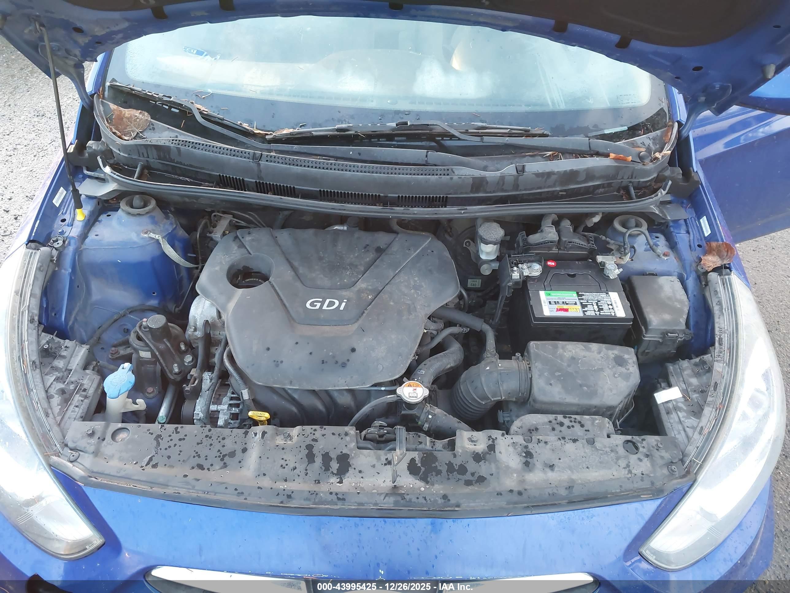 HYUNDAI ACCENT image 10