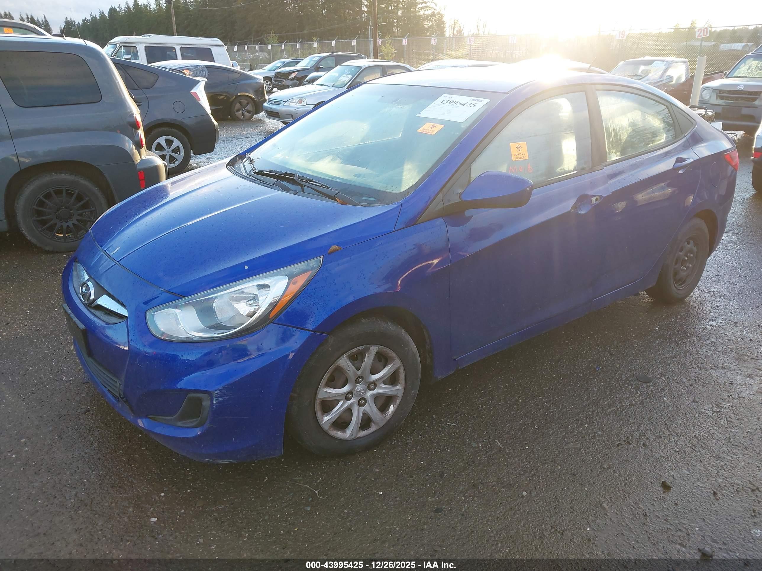 HYUNDAI ACCENT image 2