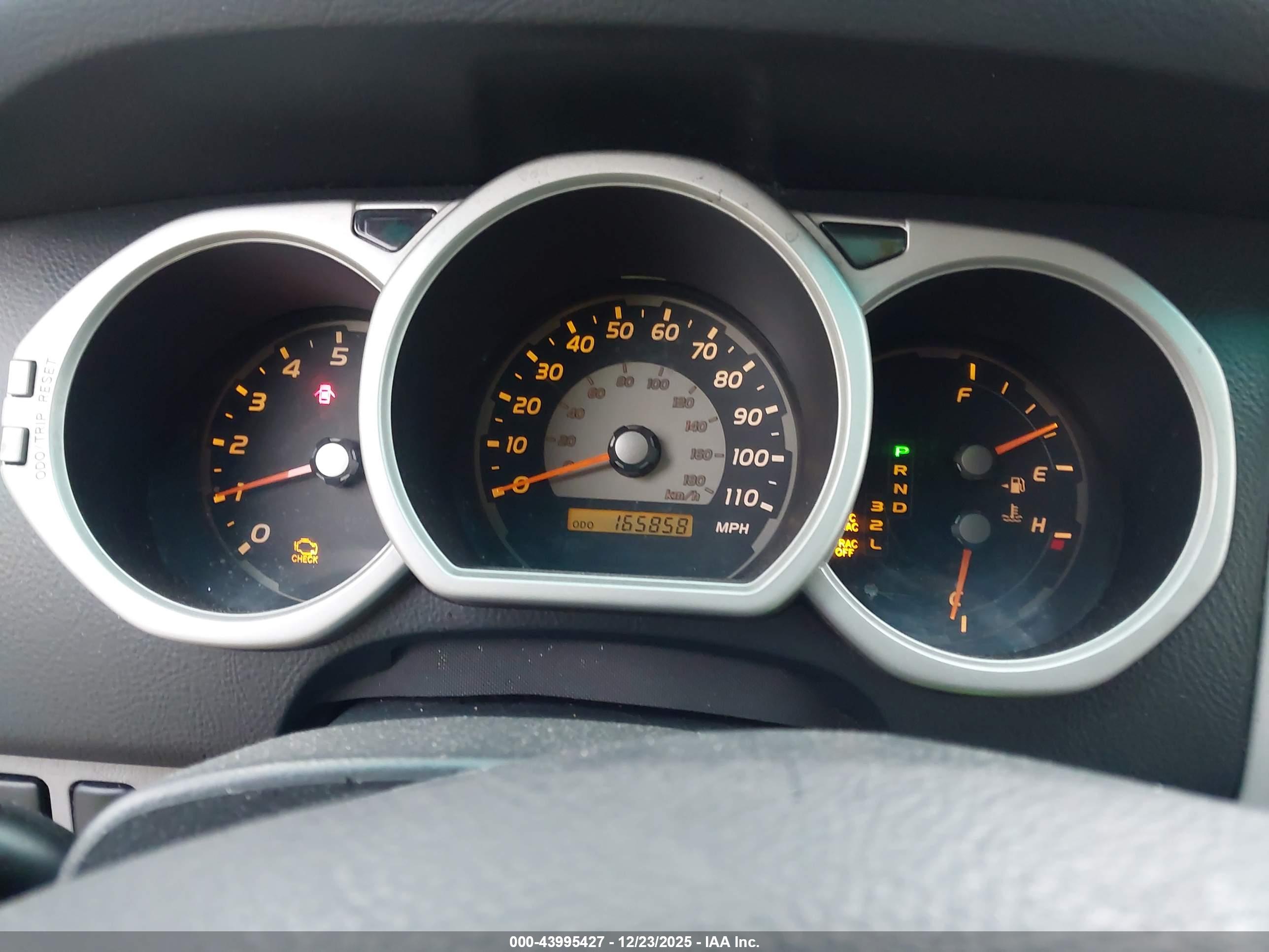TOYOTA 4RUNNER image 7