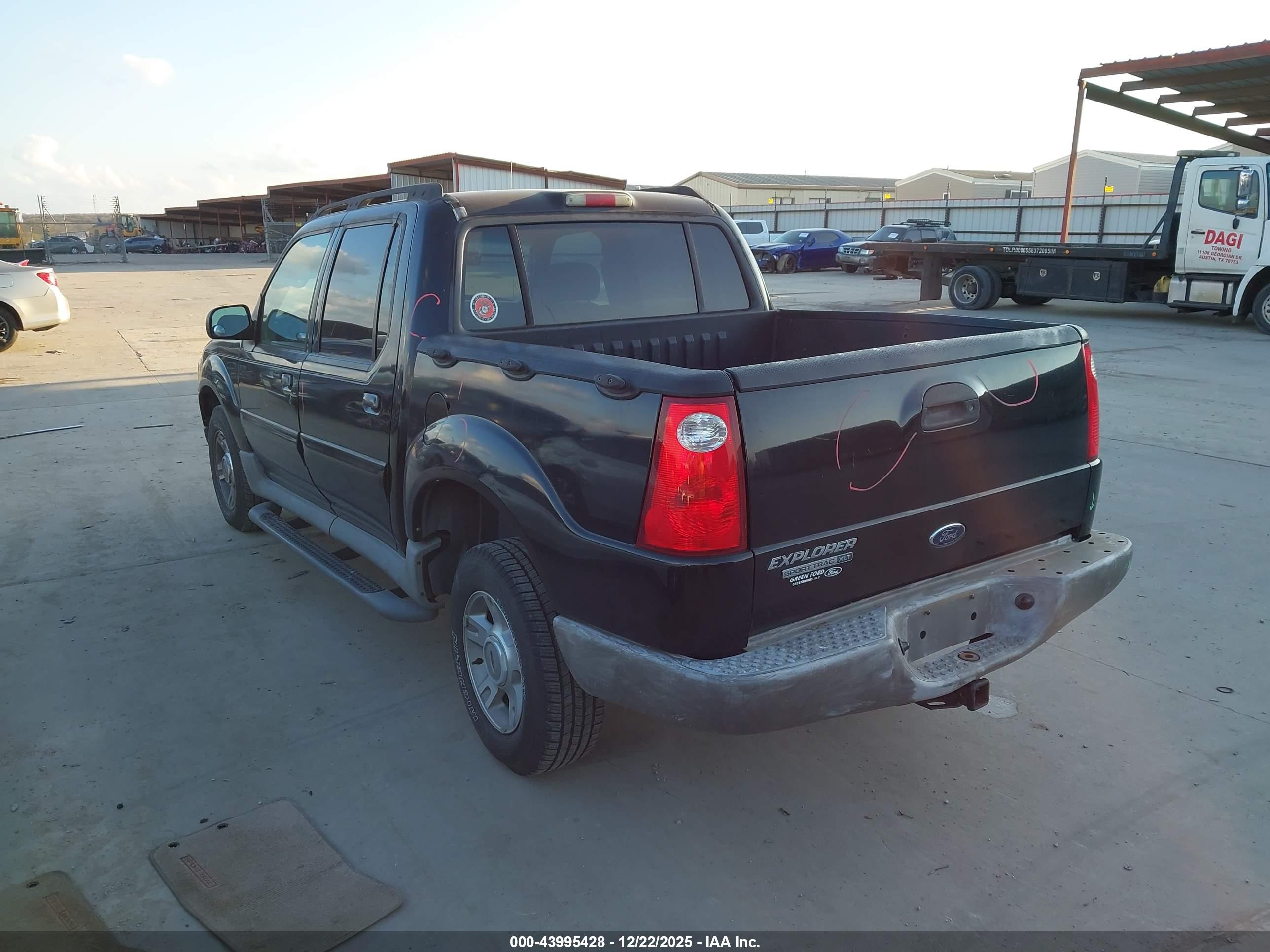 FORD EXPLORER image 3