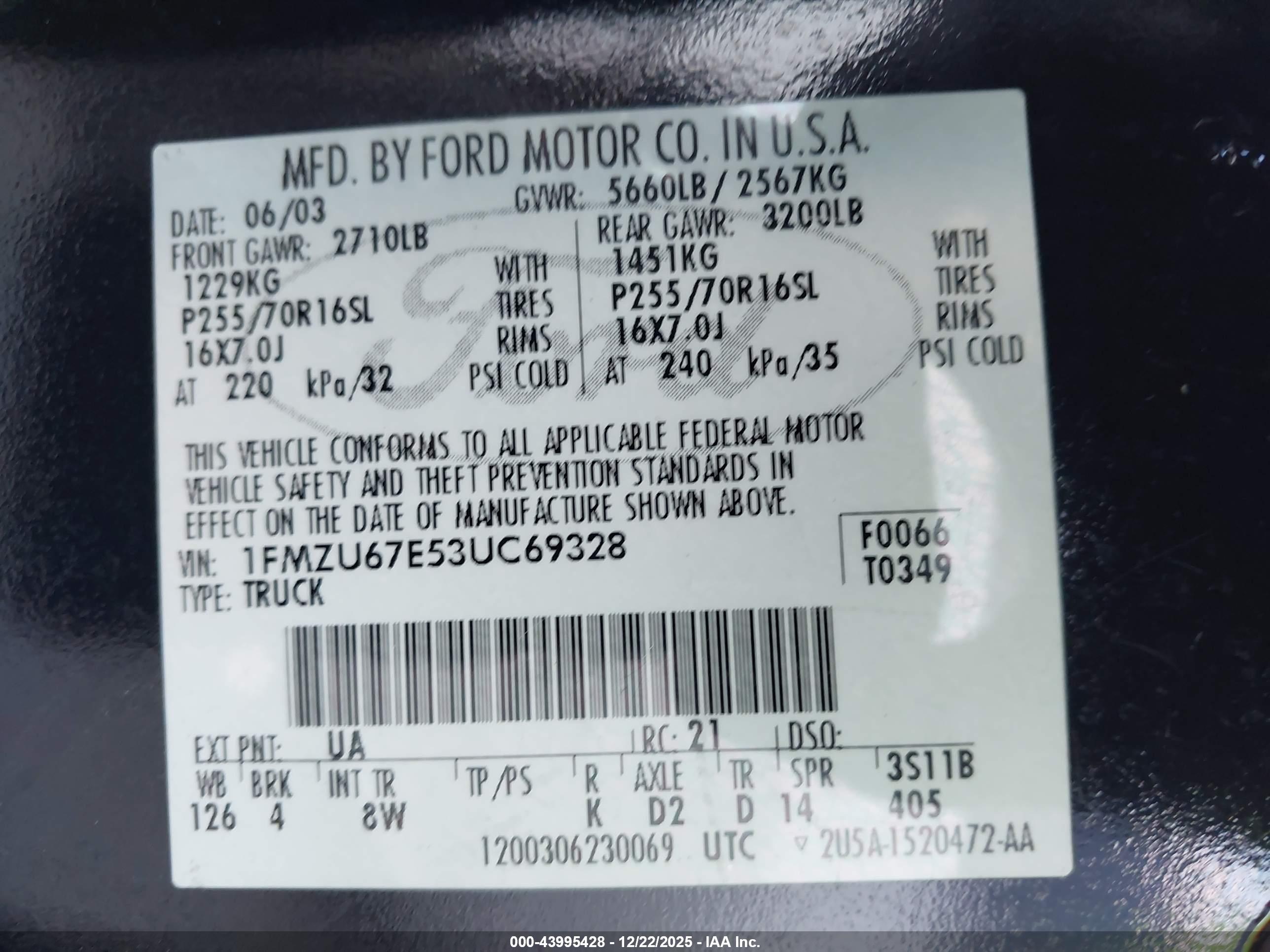FORD EXPLORER image 9