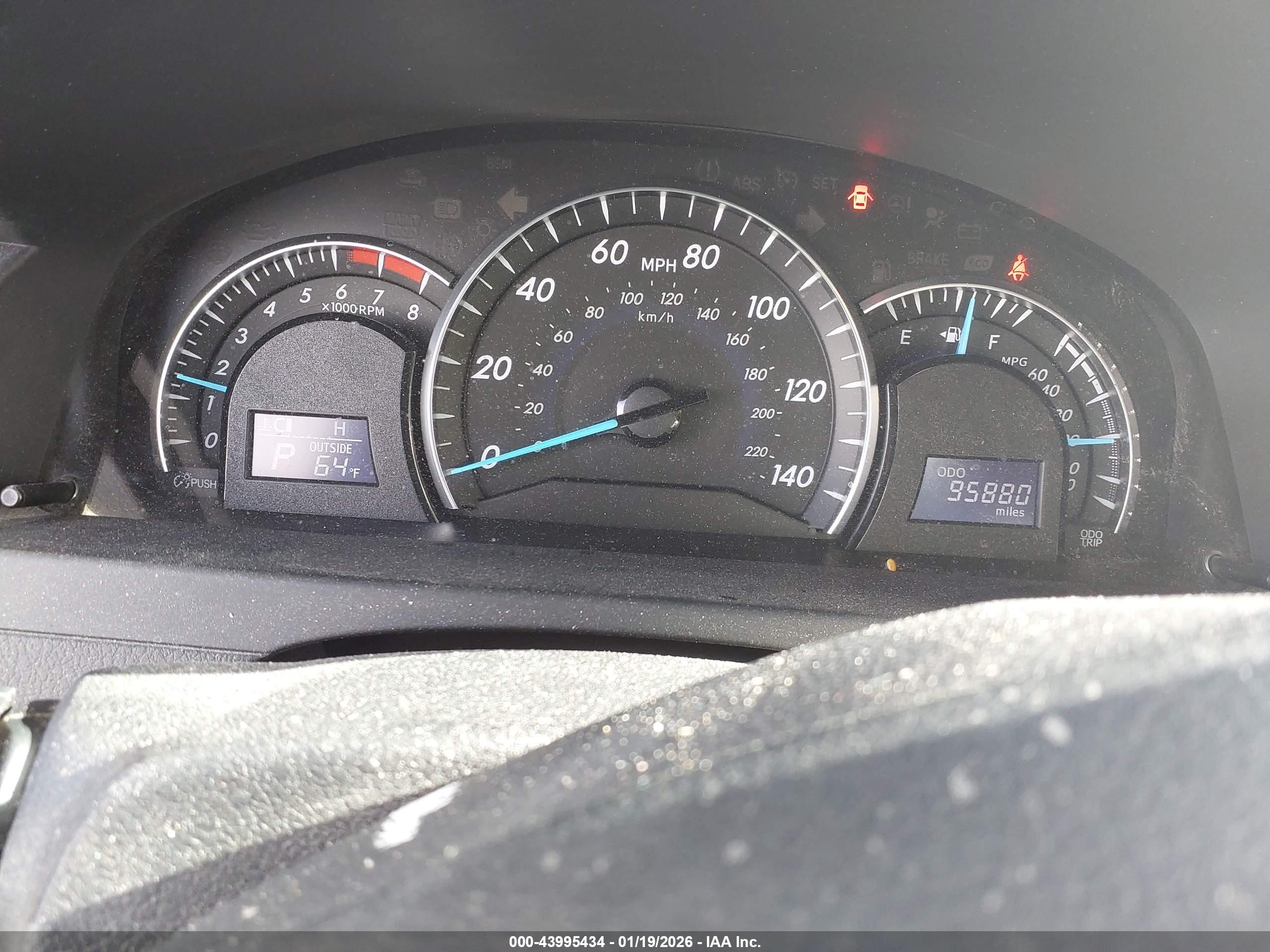 TOYOTA CAMRY image 7