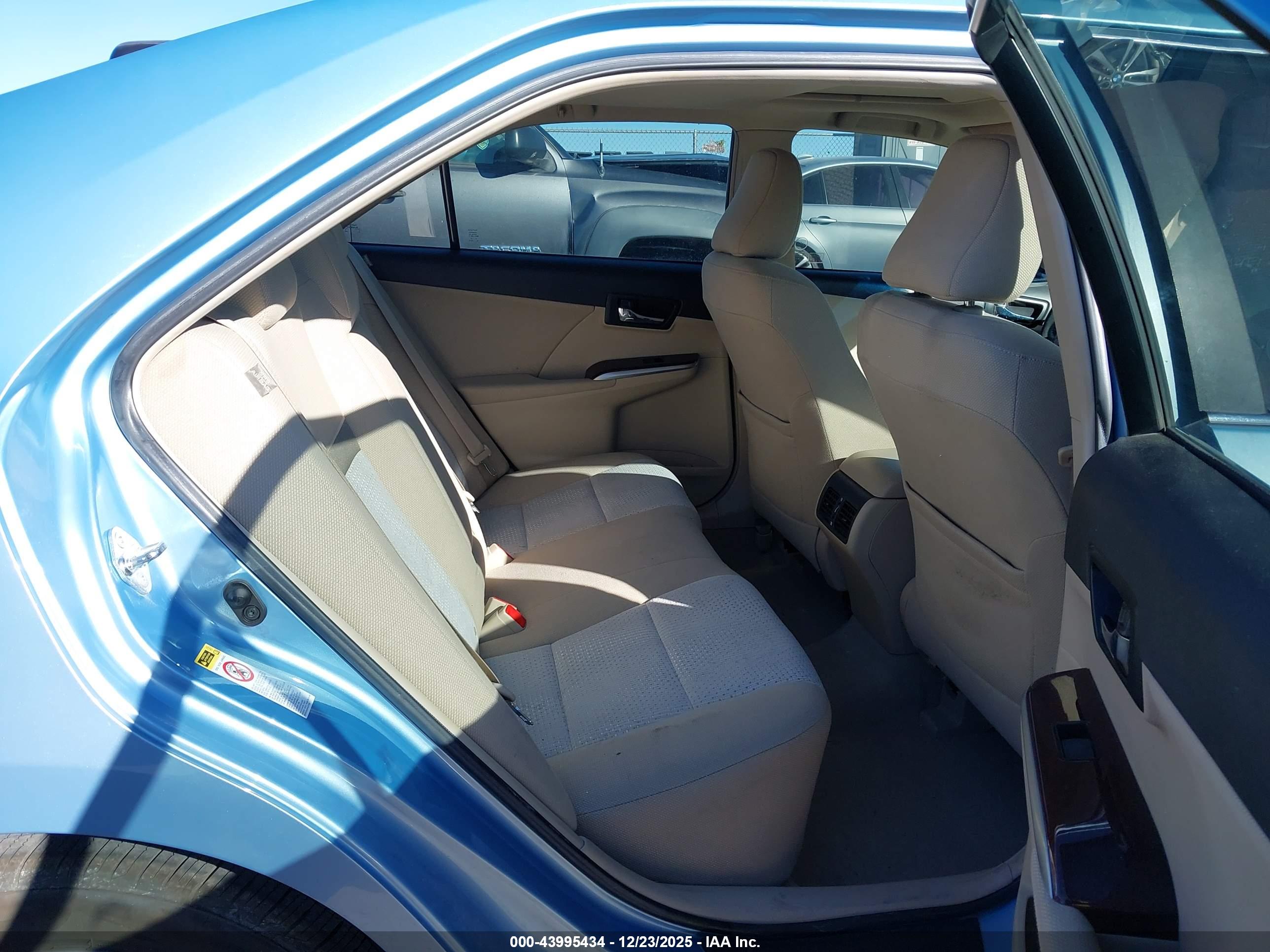 TOYOTA CAMRY image 8
