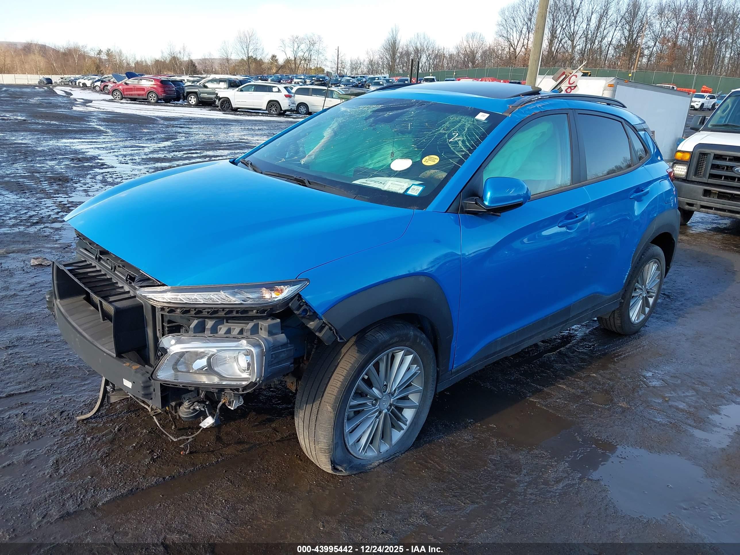 HYUNDAI KONA image 2
