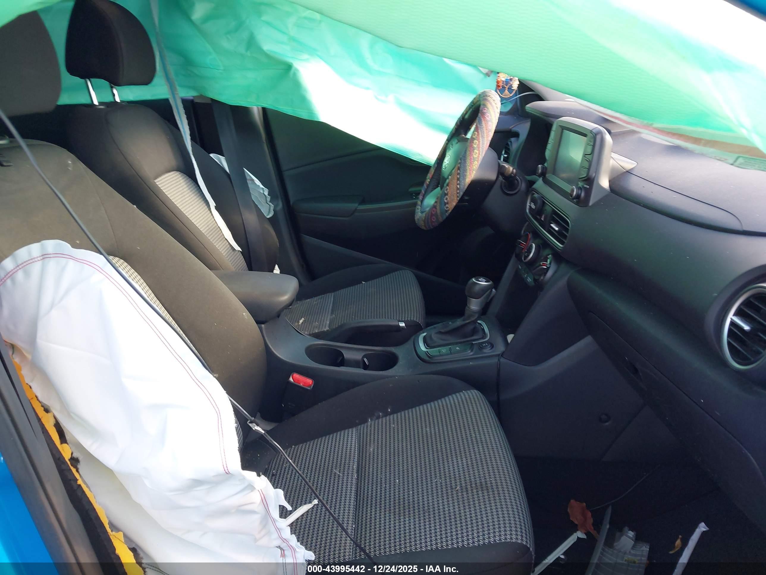 HYUNDAI KONA image 5