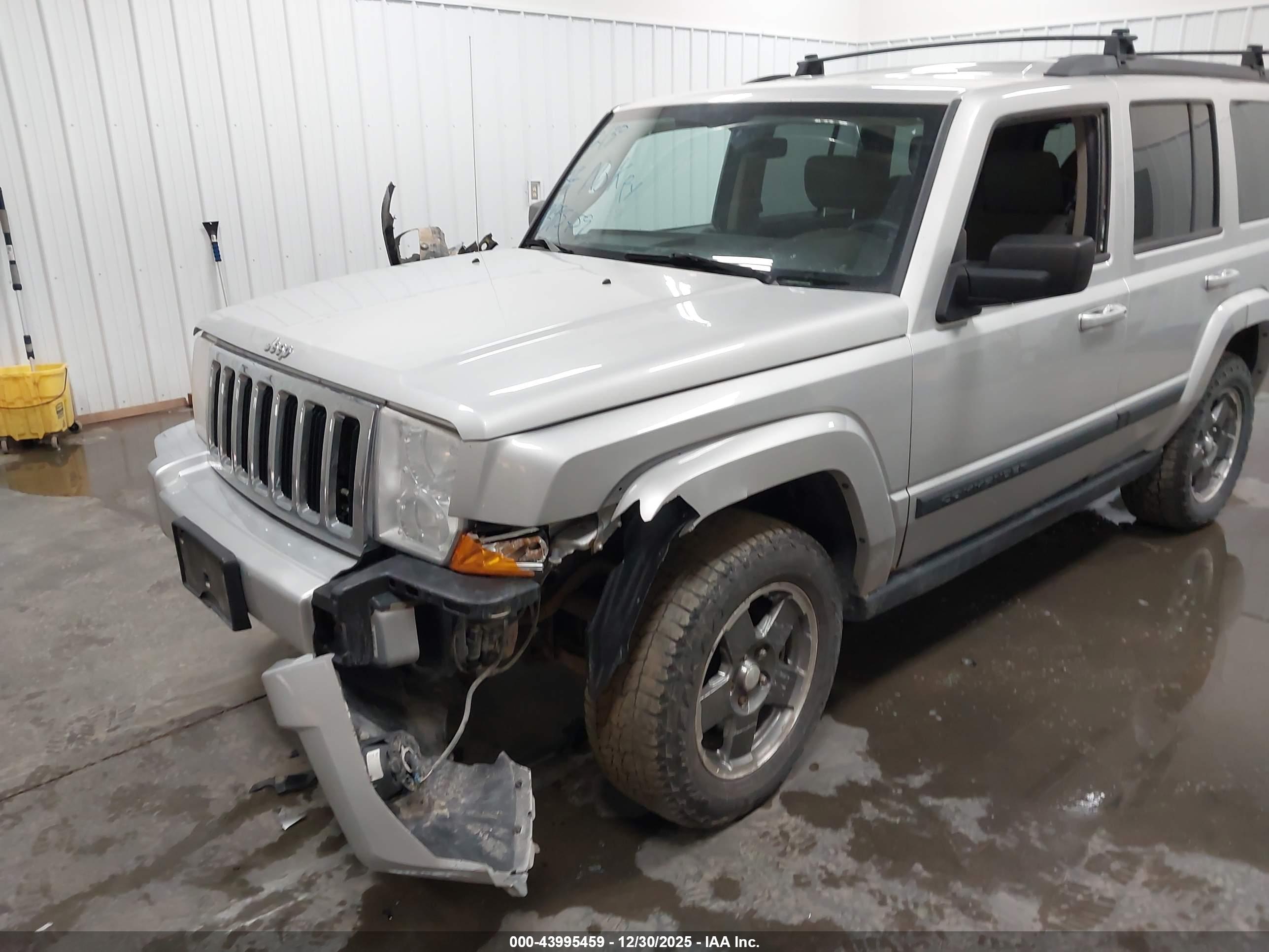 JEEP COMMANDER image 6