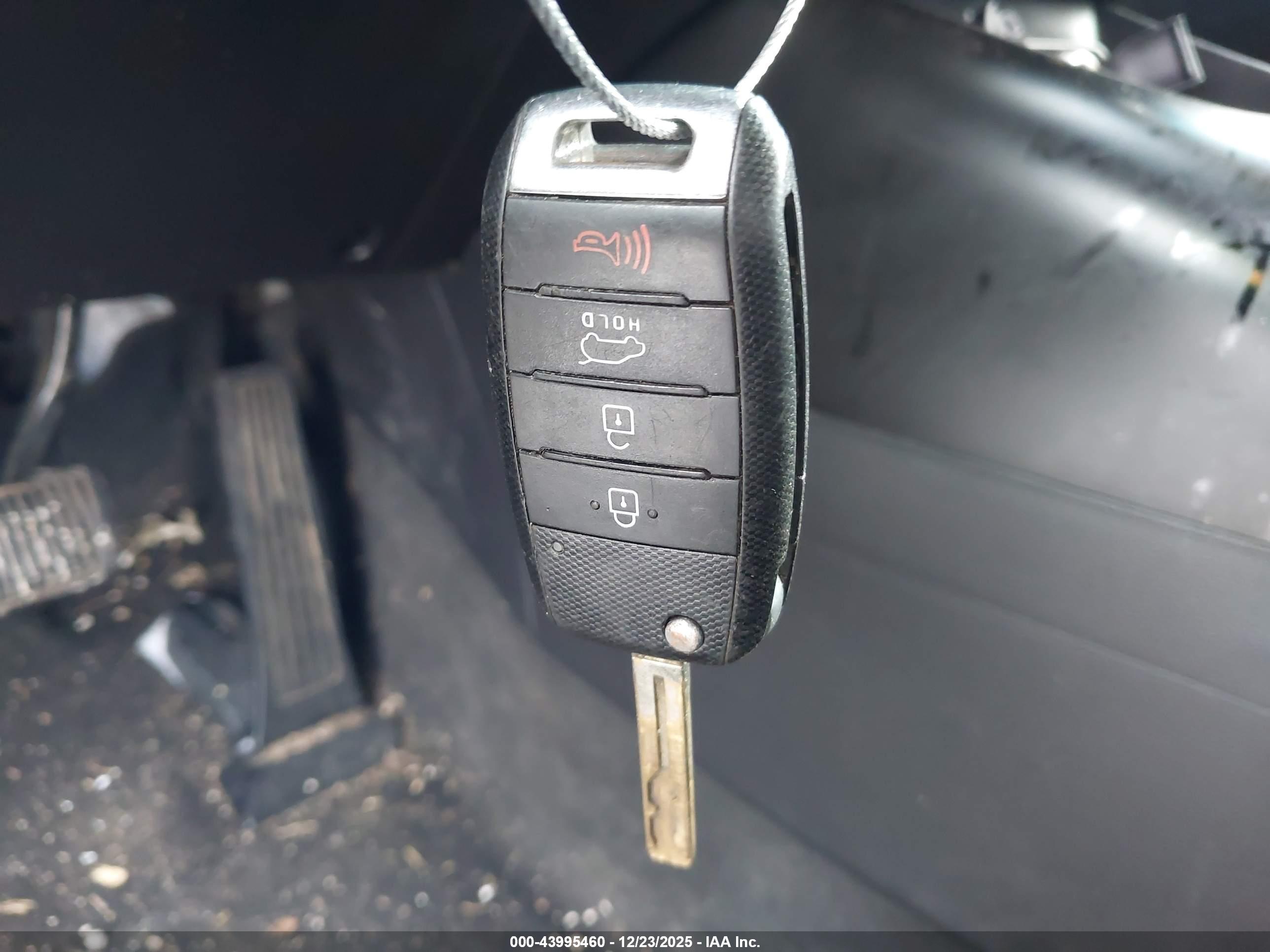 KIA SOUL image 11