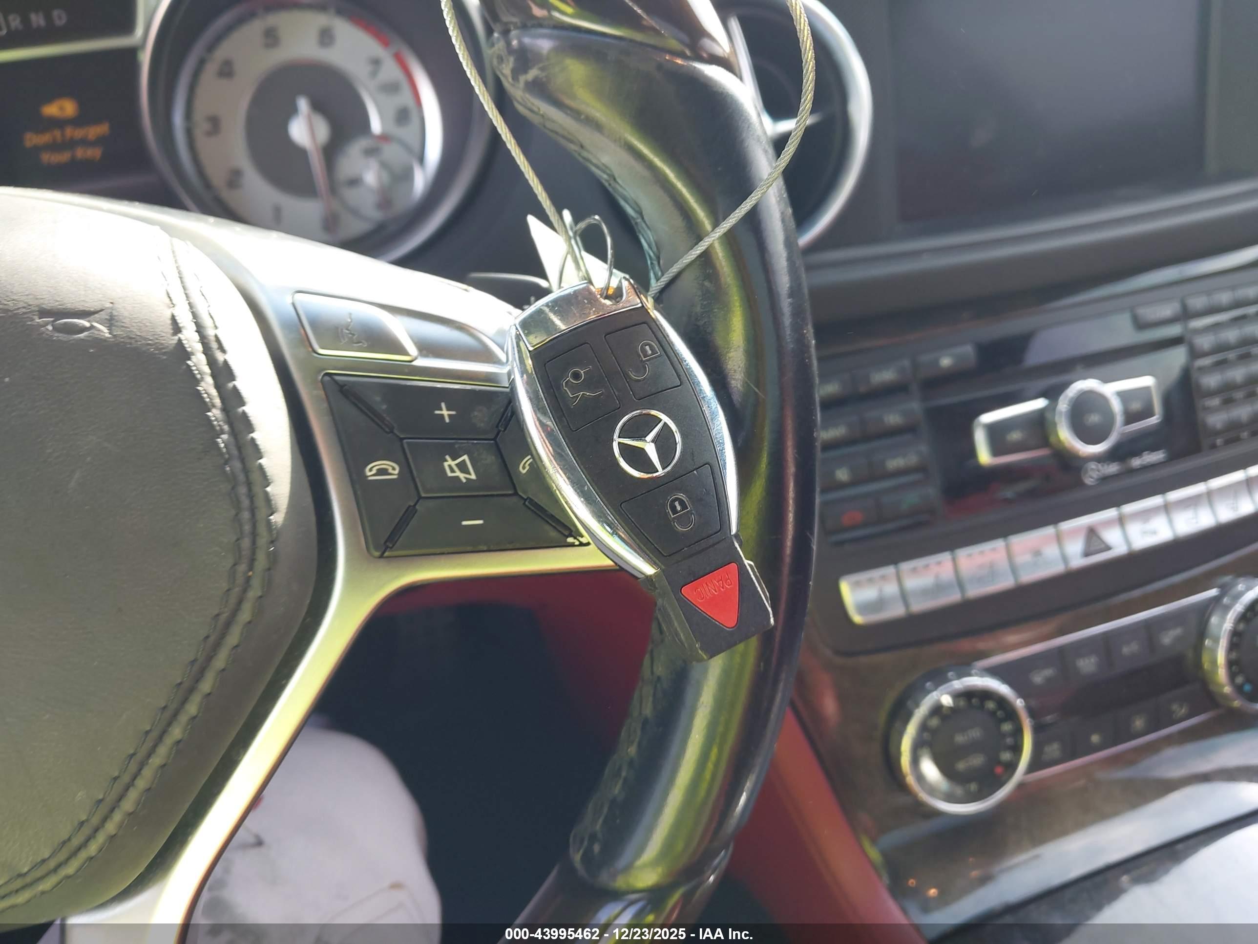 MERCEDES-BENZ SL image 11