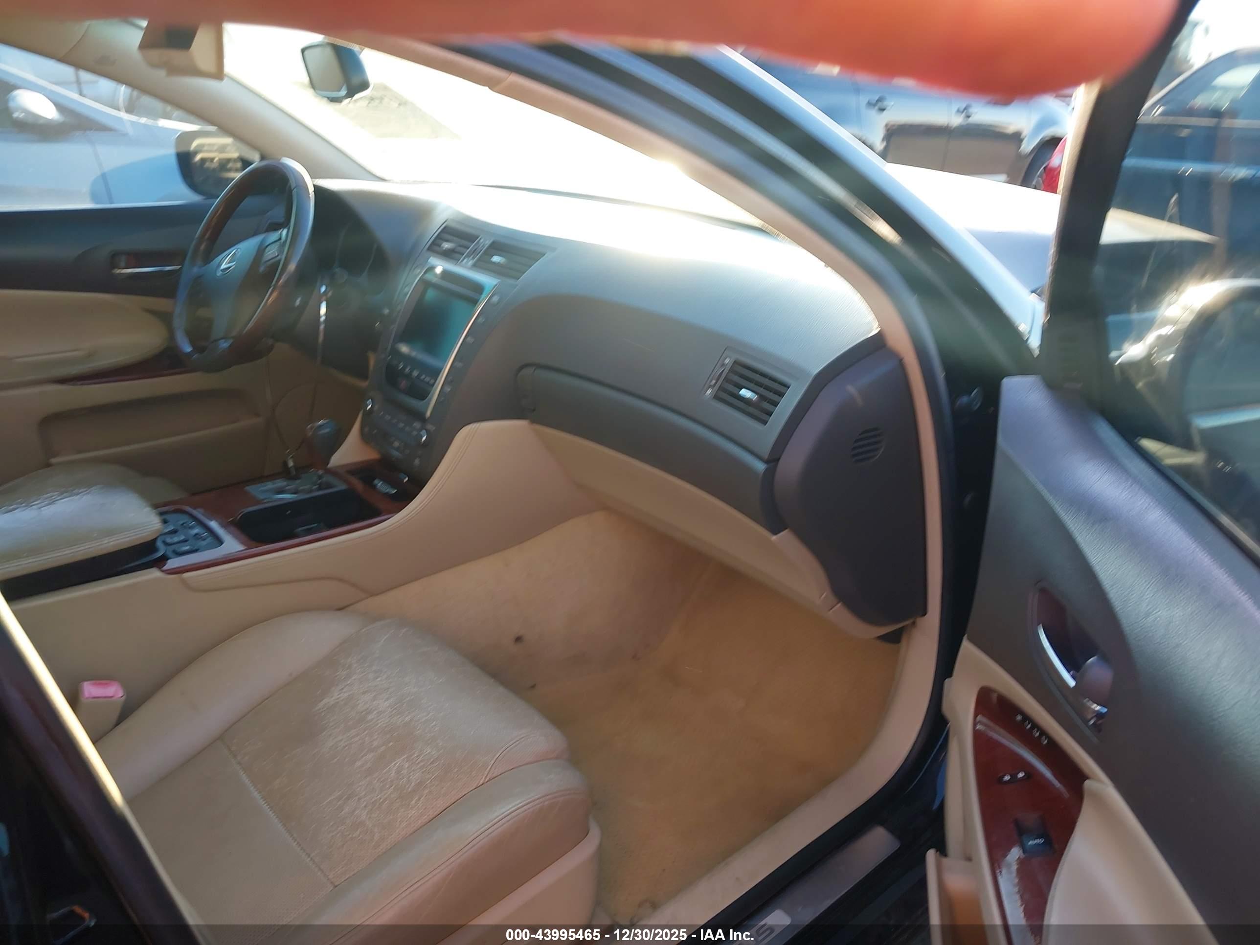 LEXUS GS image 5