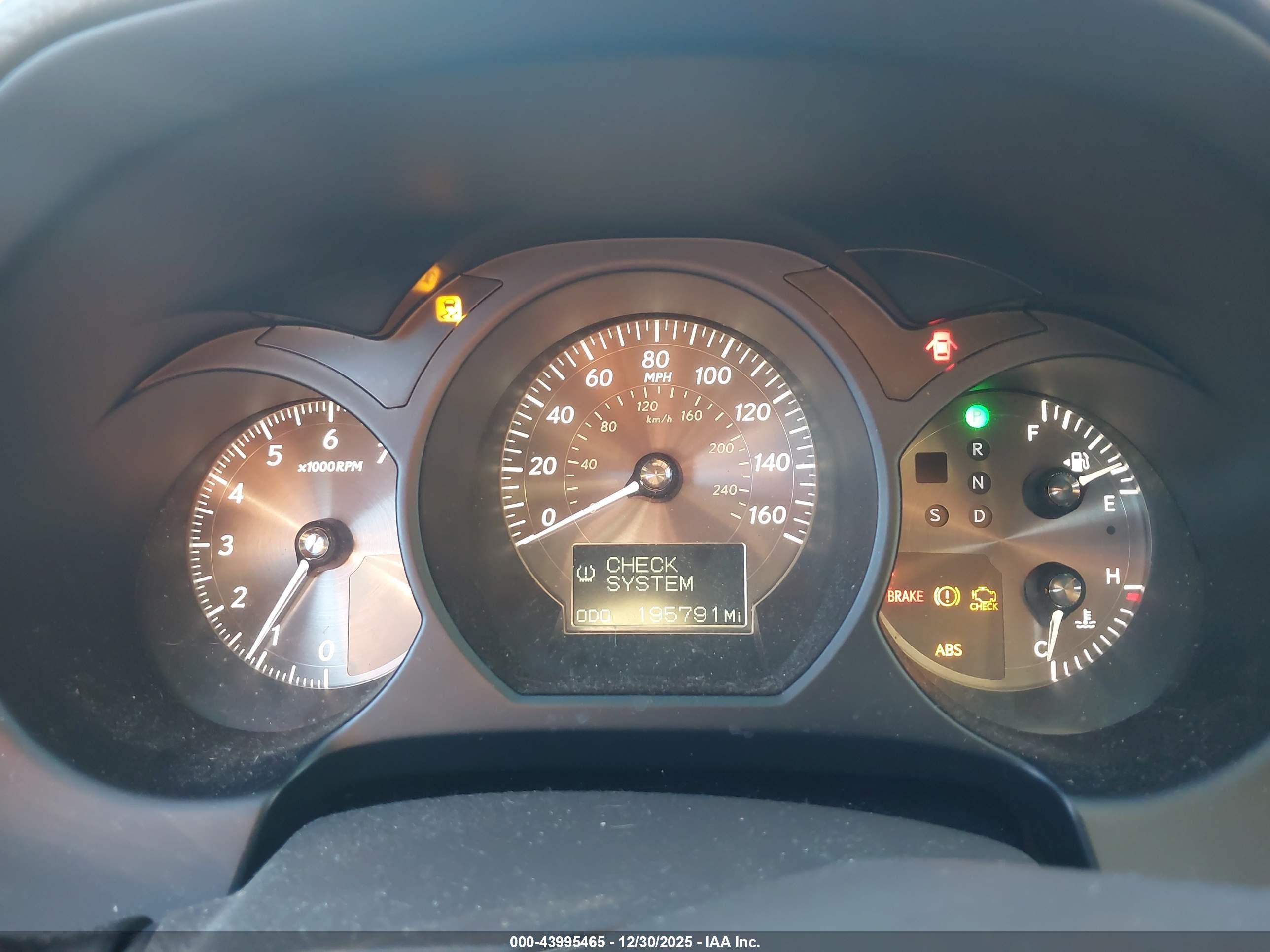 LEXUS GS image 7