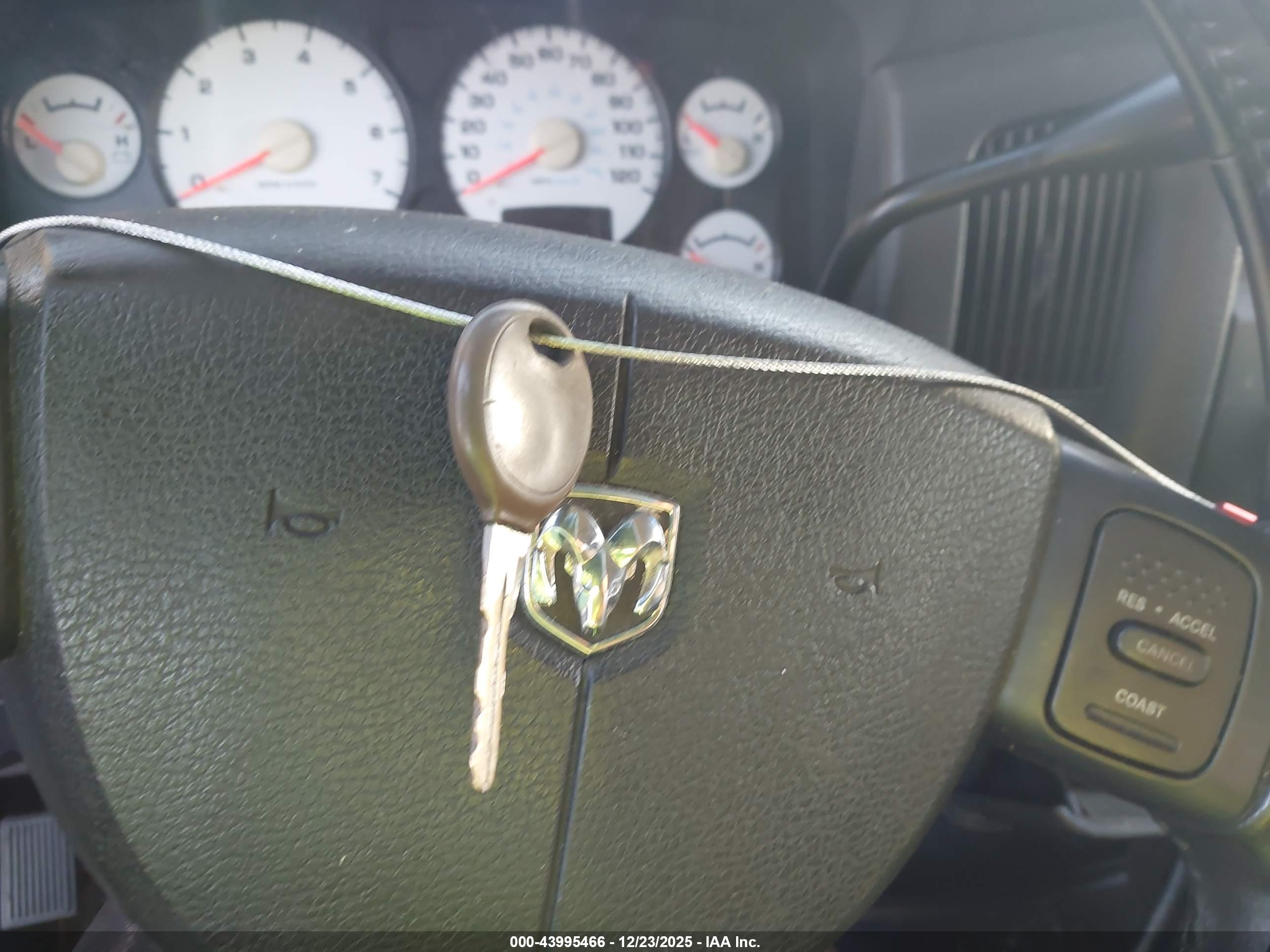 DODGE RAM image 11