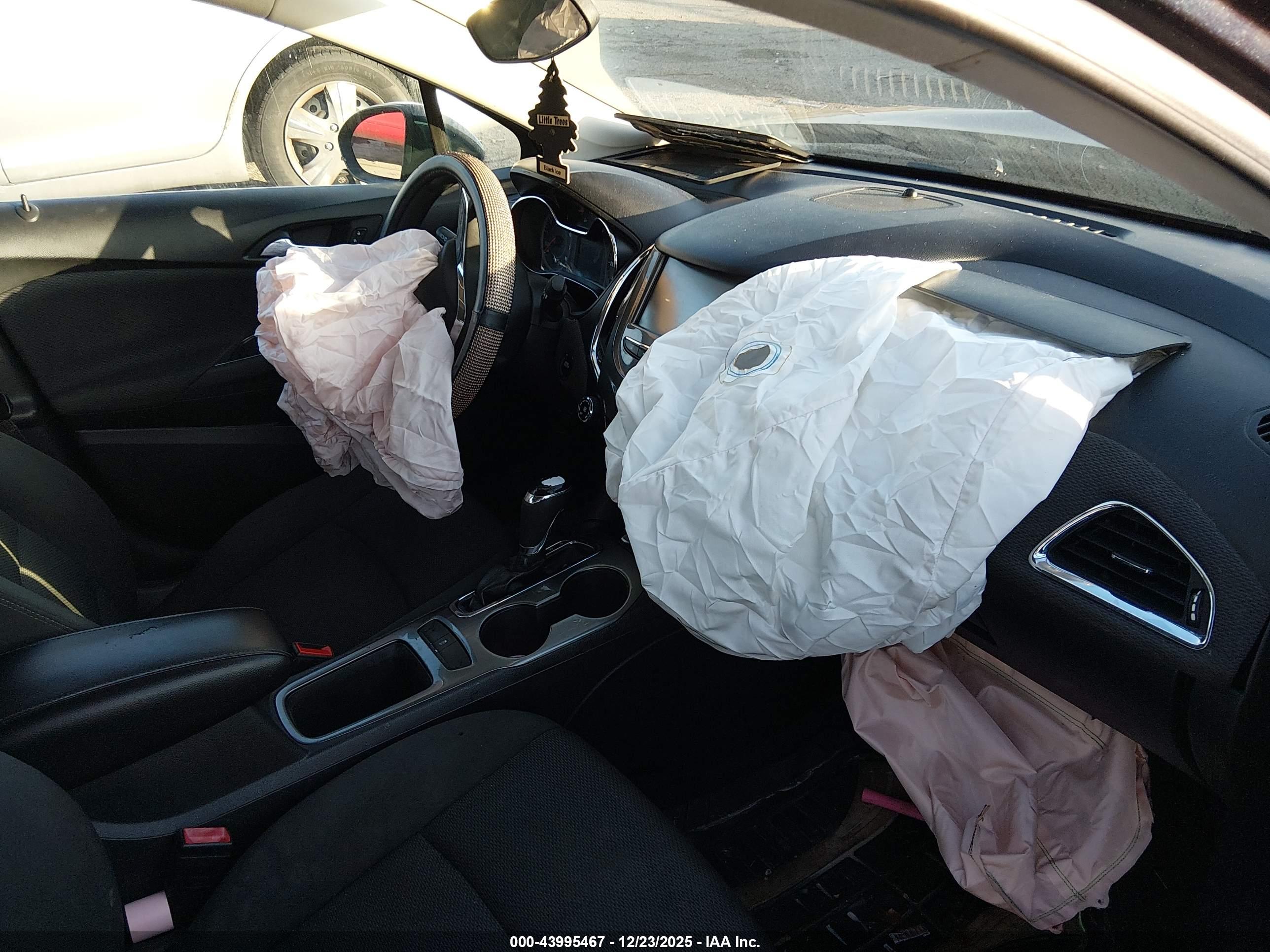 CHEVROLET CRUZE image 5