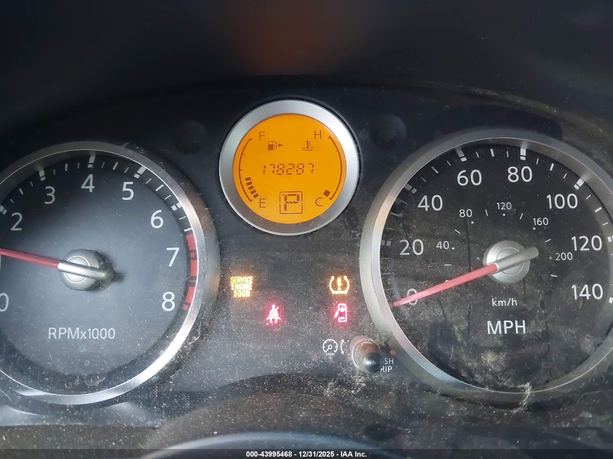 NISSAN SENTRA image 7