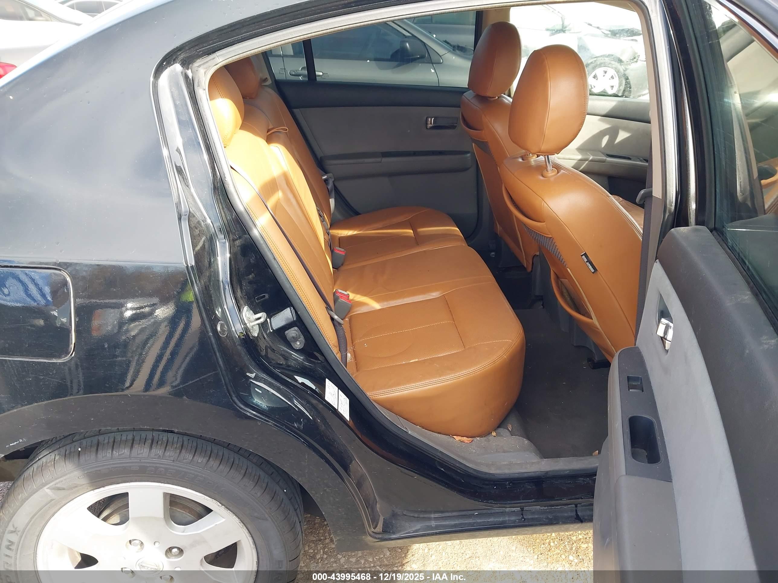 NISSAN SENTRA image 8