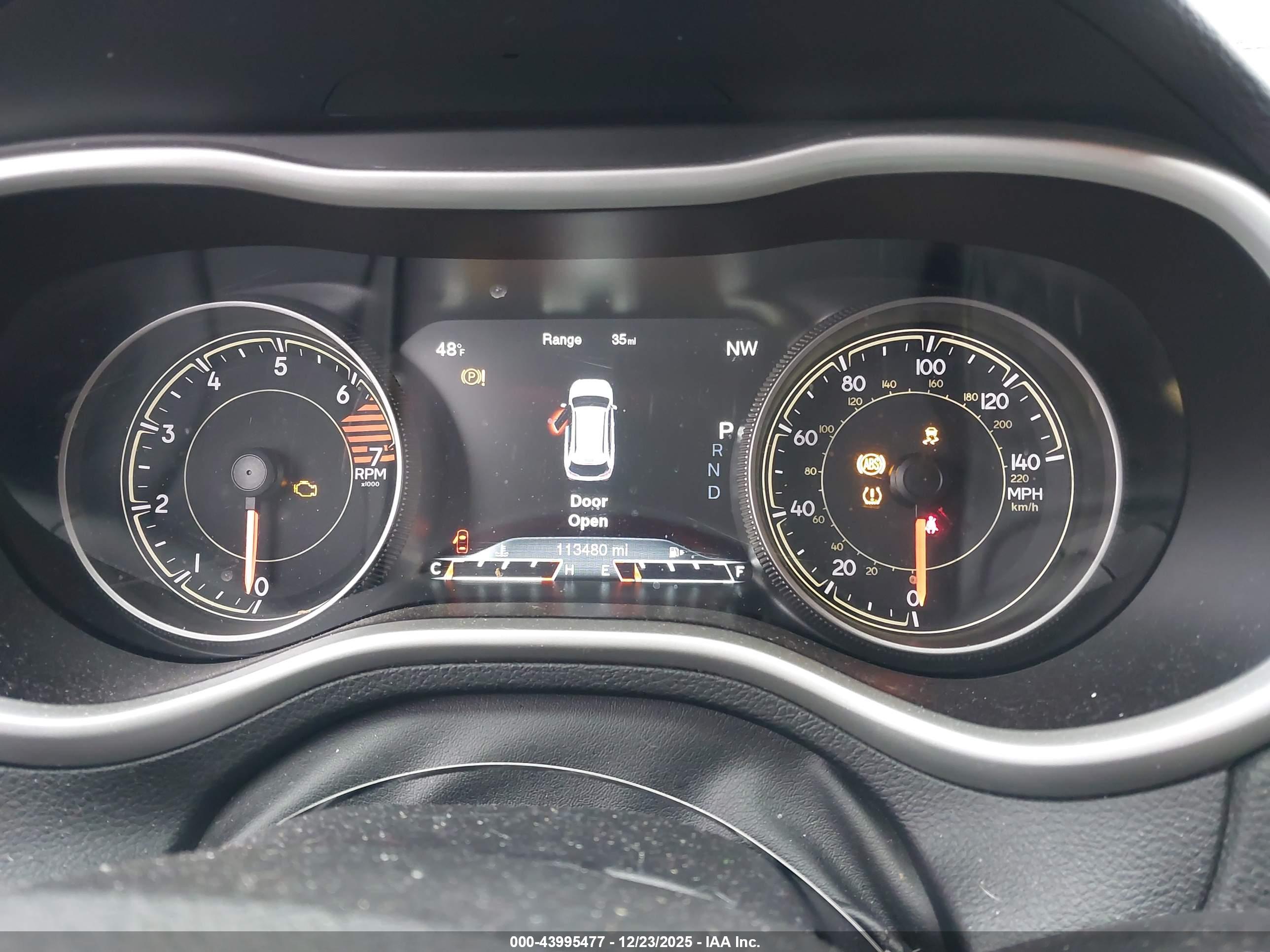 JEEP CHEROKEE image 7