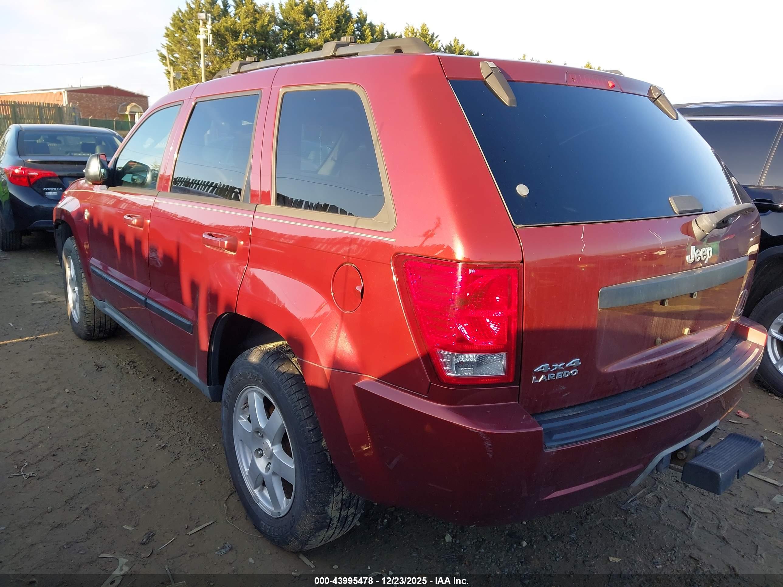 JEEP GRAND image 3