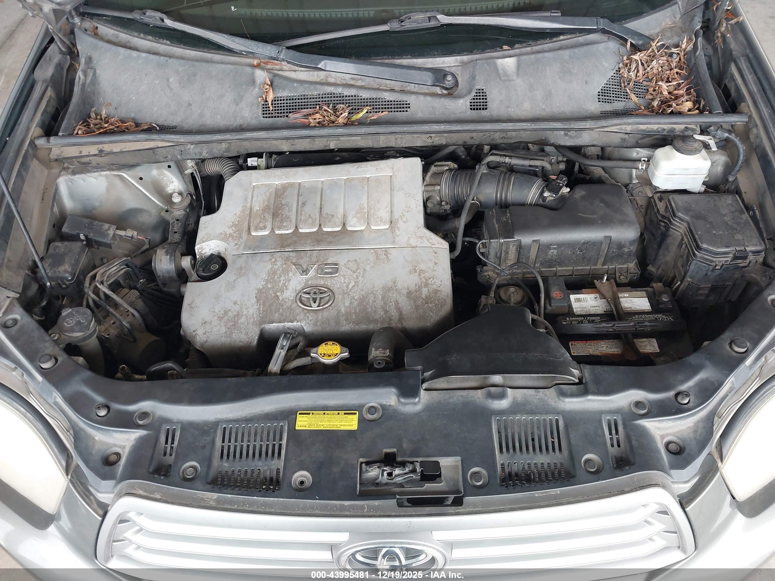 TOYOTA HIGHLANDER image 10