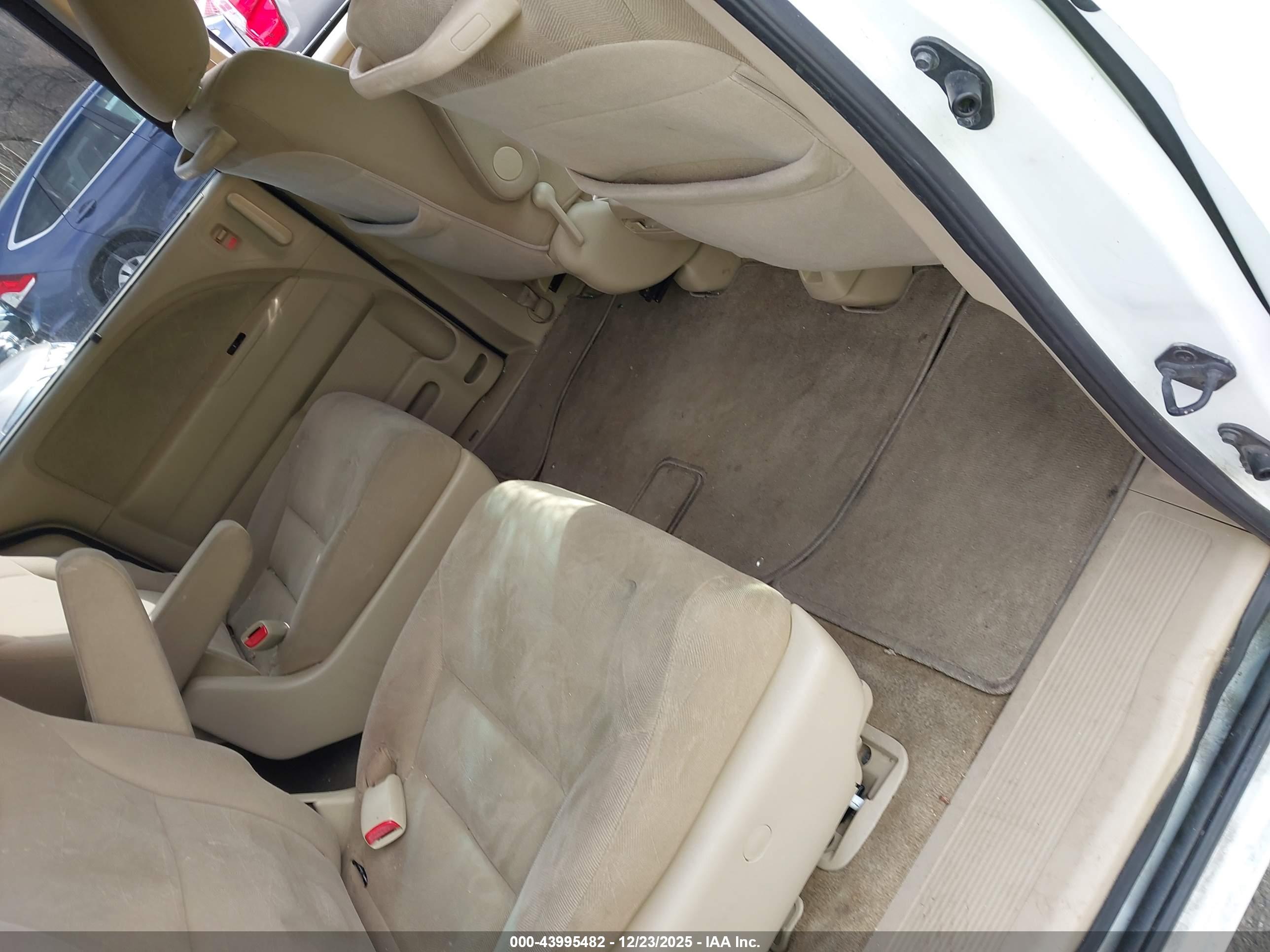 HONDA ODYSSEY image 8
