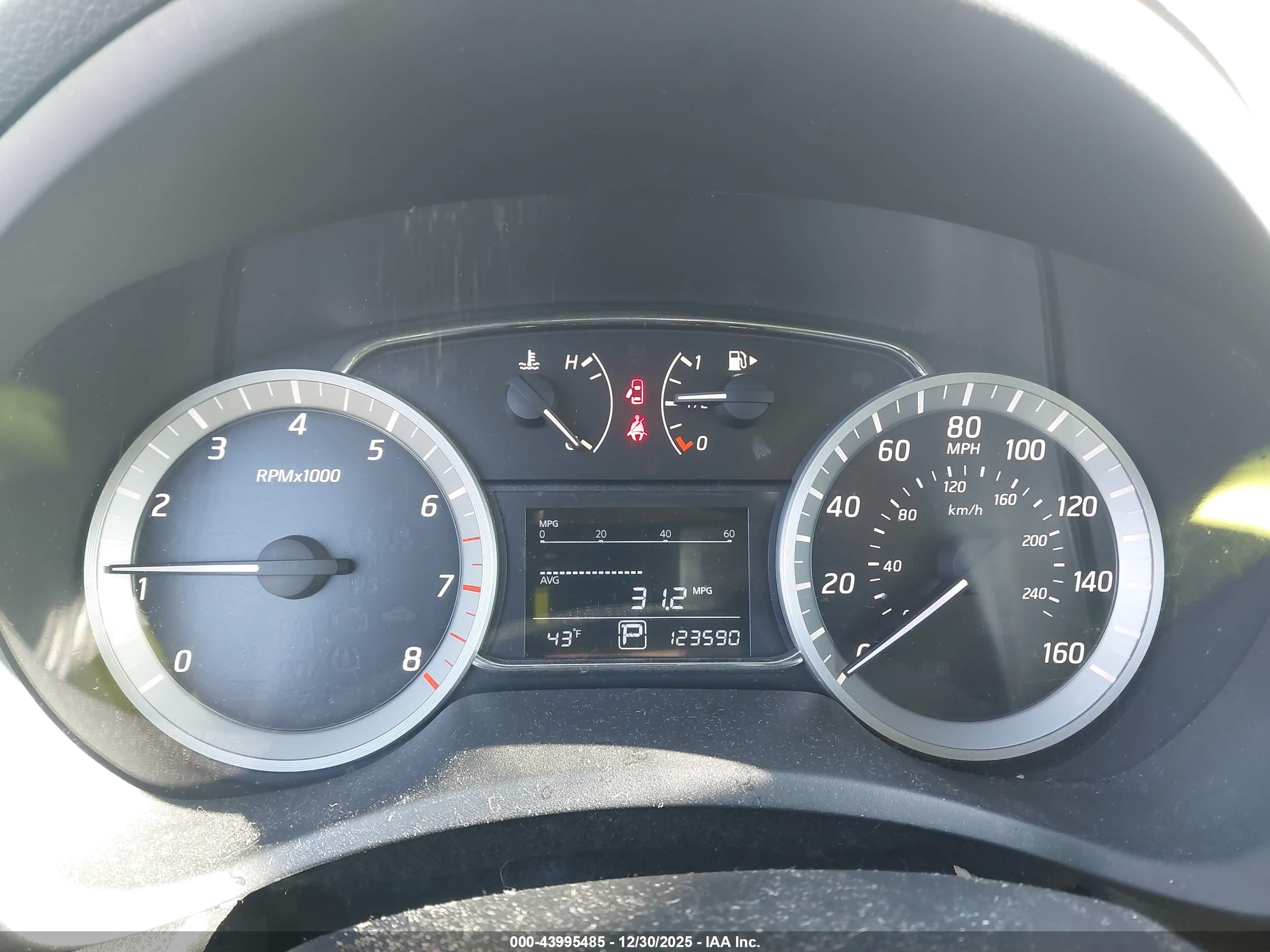 NISSAN SENTRA image 7
