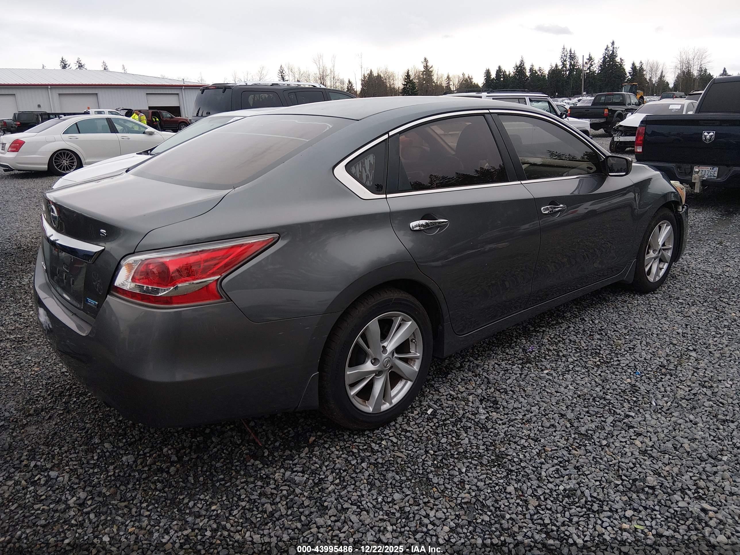 NISSAN ALTIMA image 4