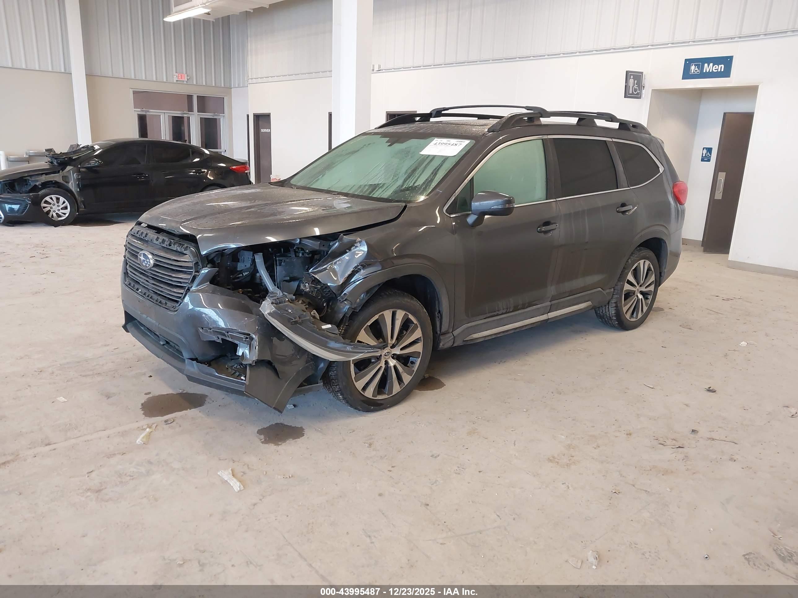 SUBARU ASCENT image 2