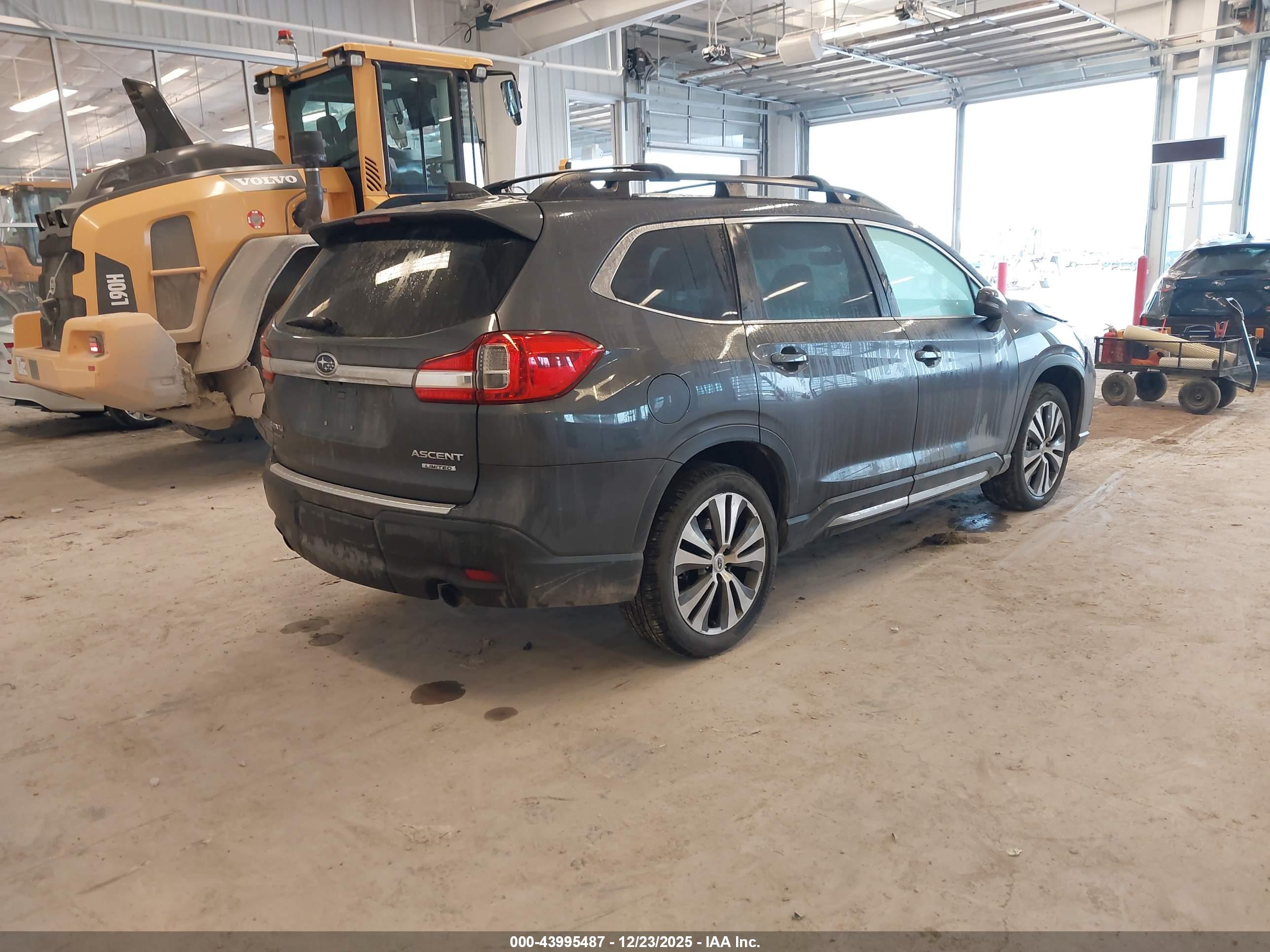 SUBARU ASCENT image 4