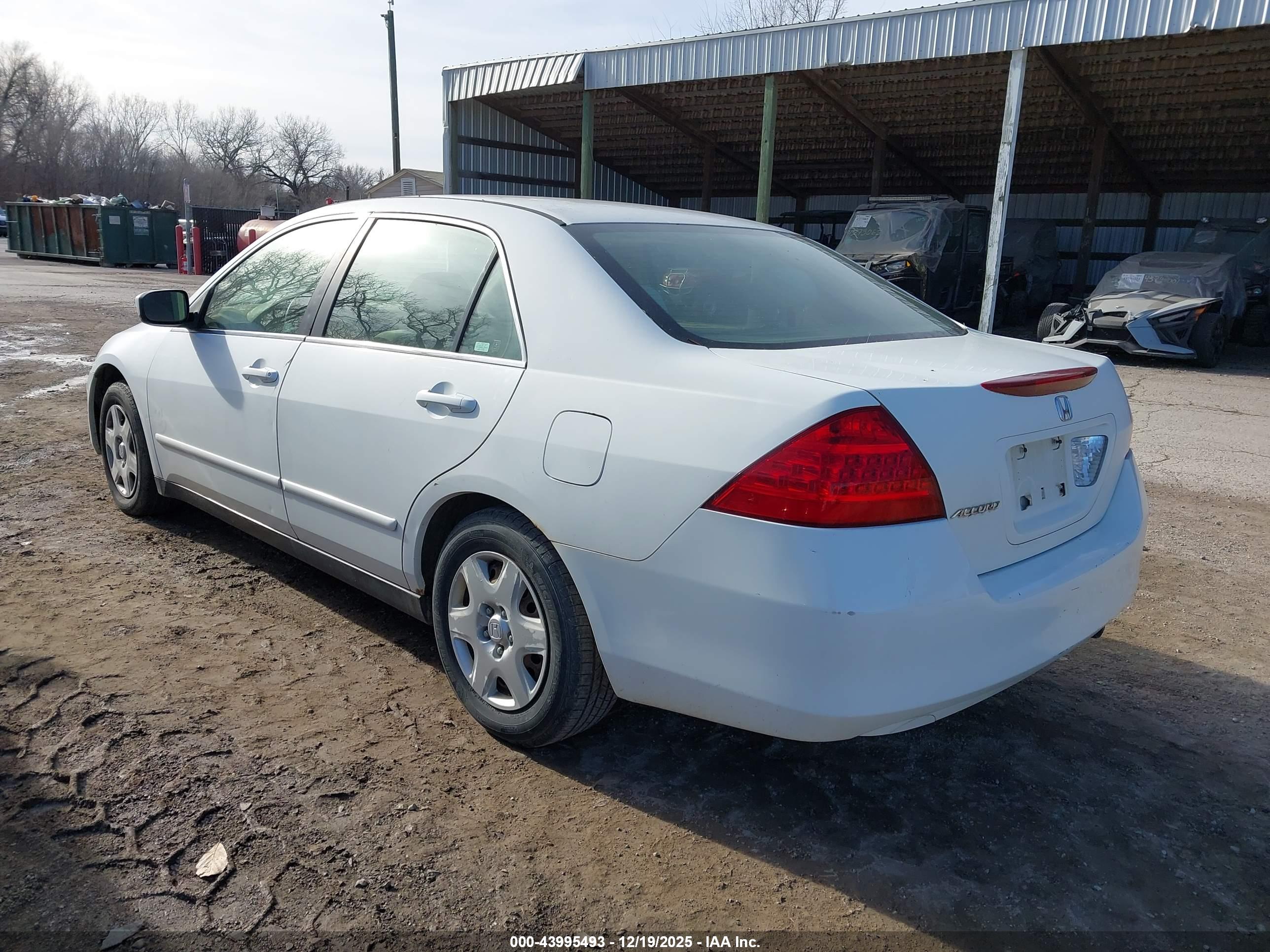HONDA ACCORD image 3