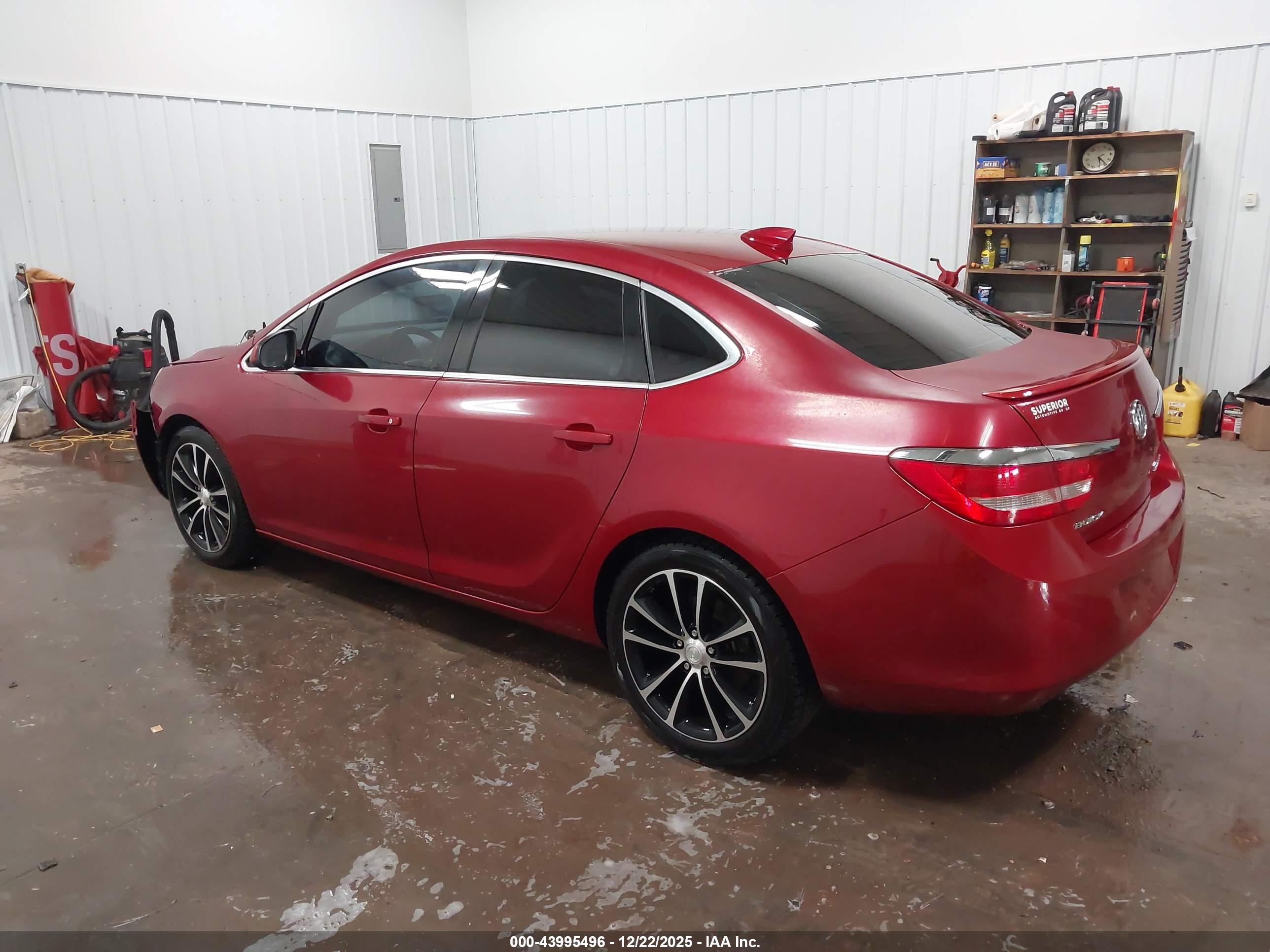 BUICK VERANO image 3