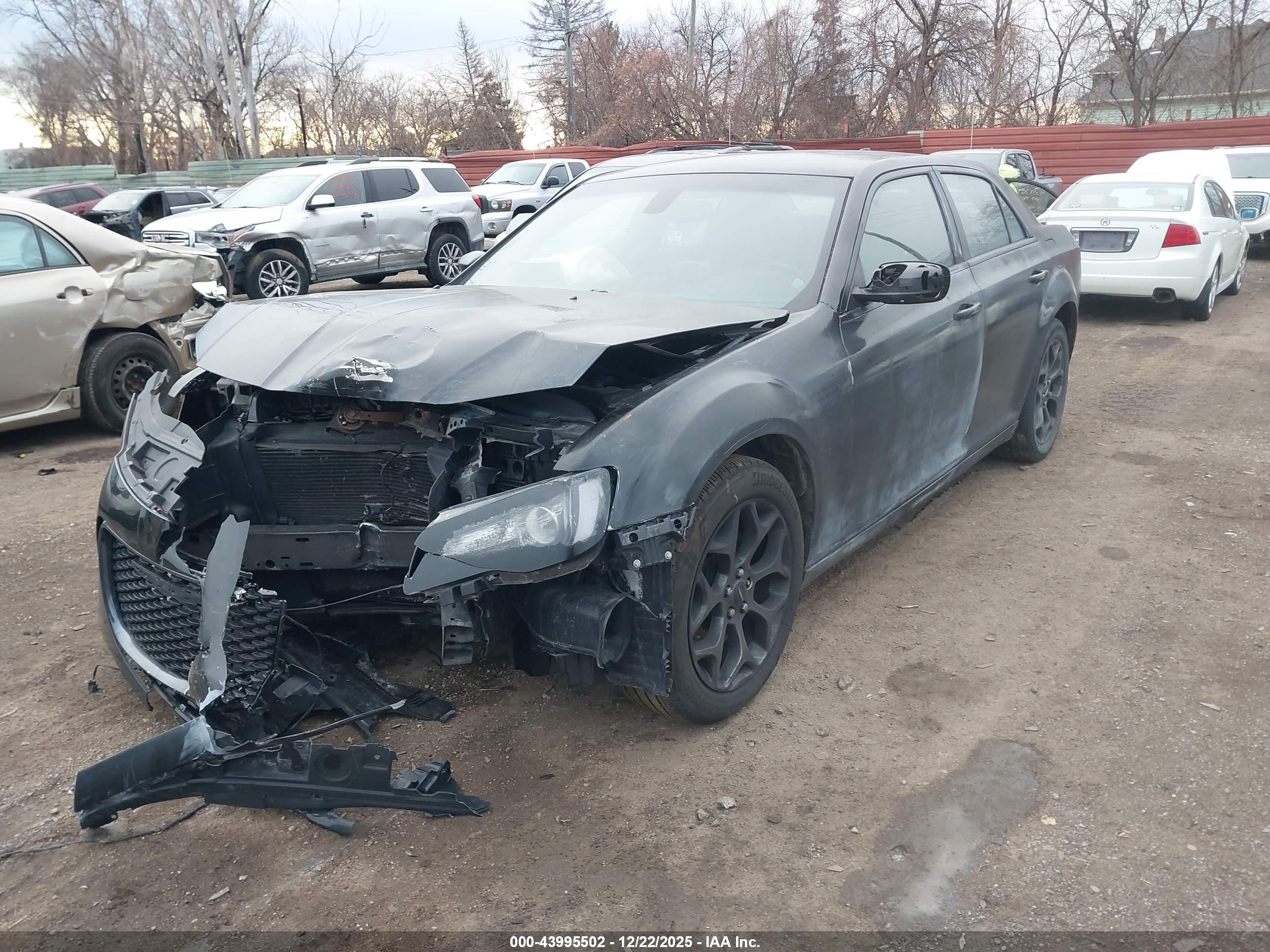 CHRYSLER 300 image 2