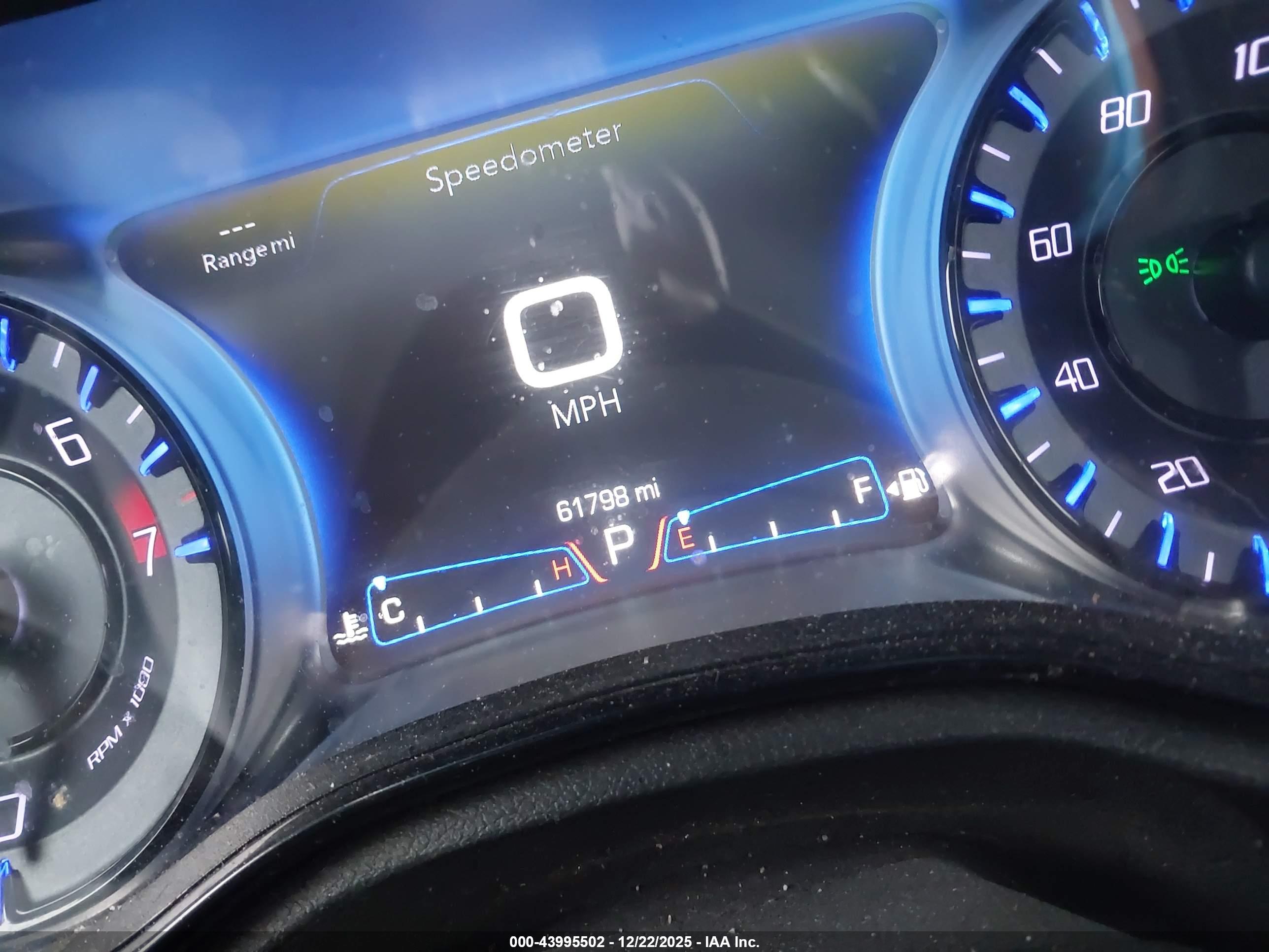 CHRYSLER 300 image 7
