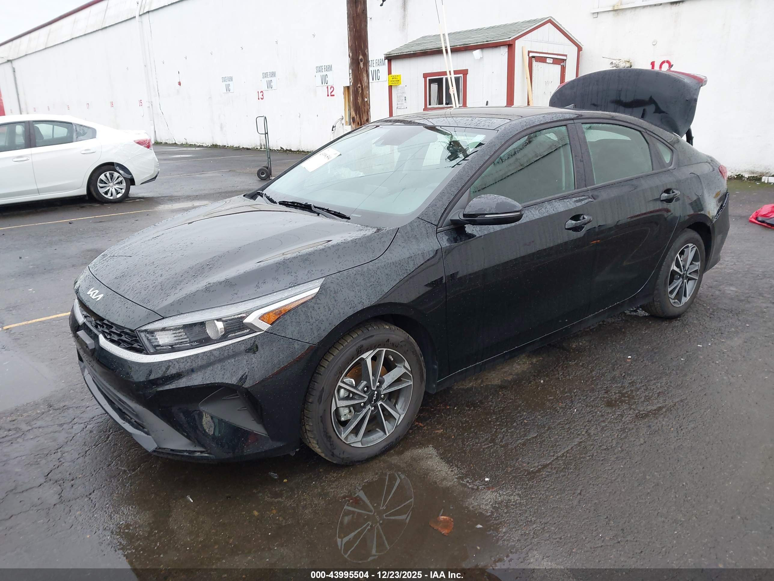 KIA FORTE image 2