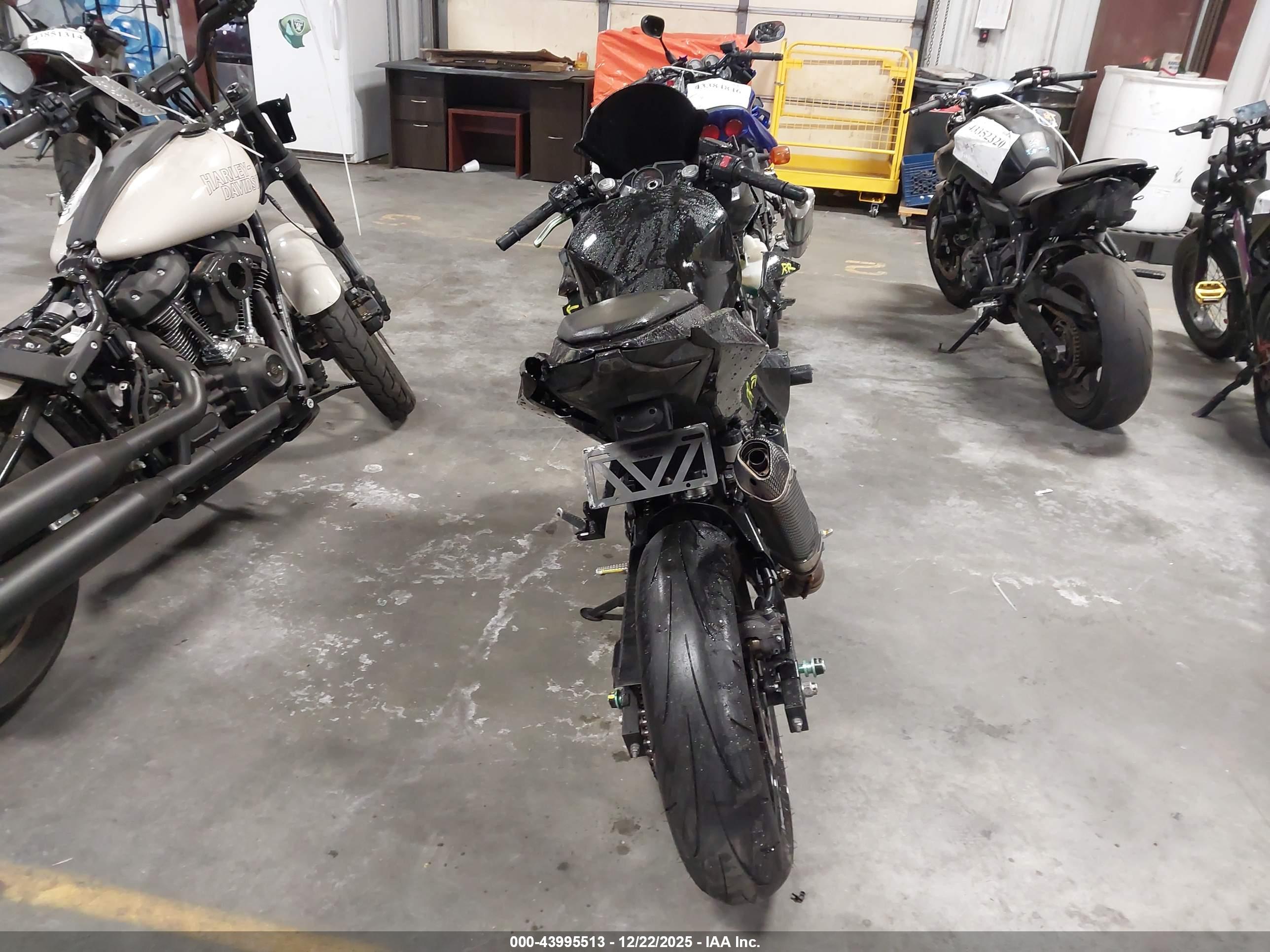 KAWASAKI EX400 image 6