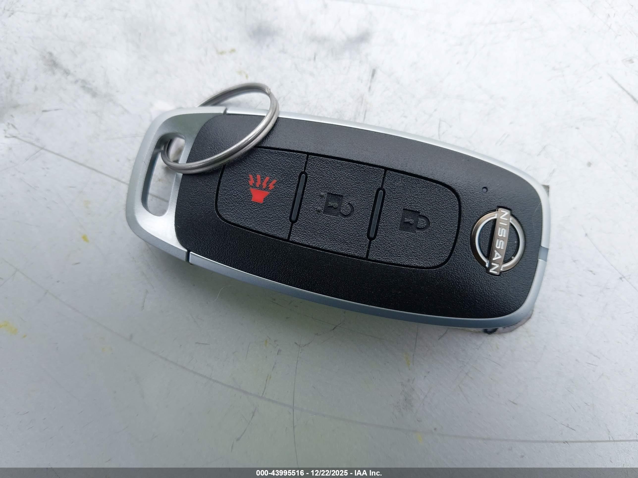 NISSAN KICKS image 11