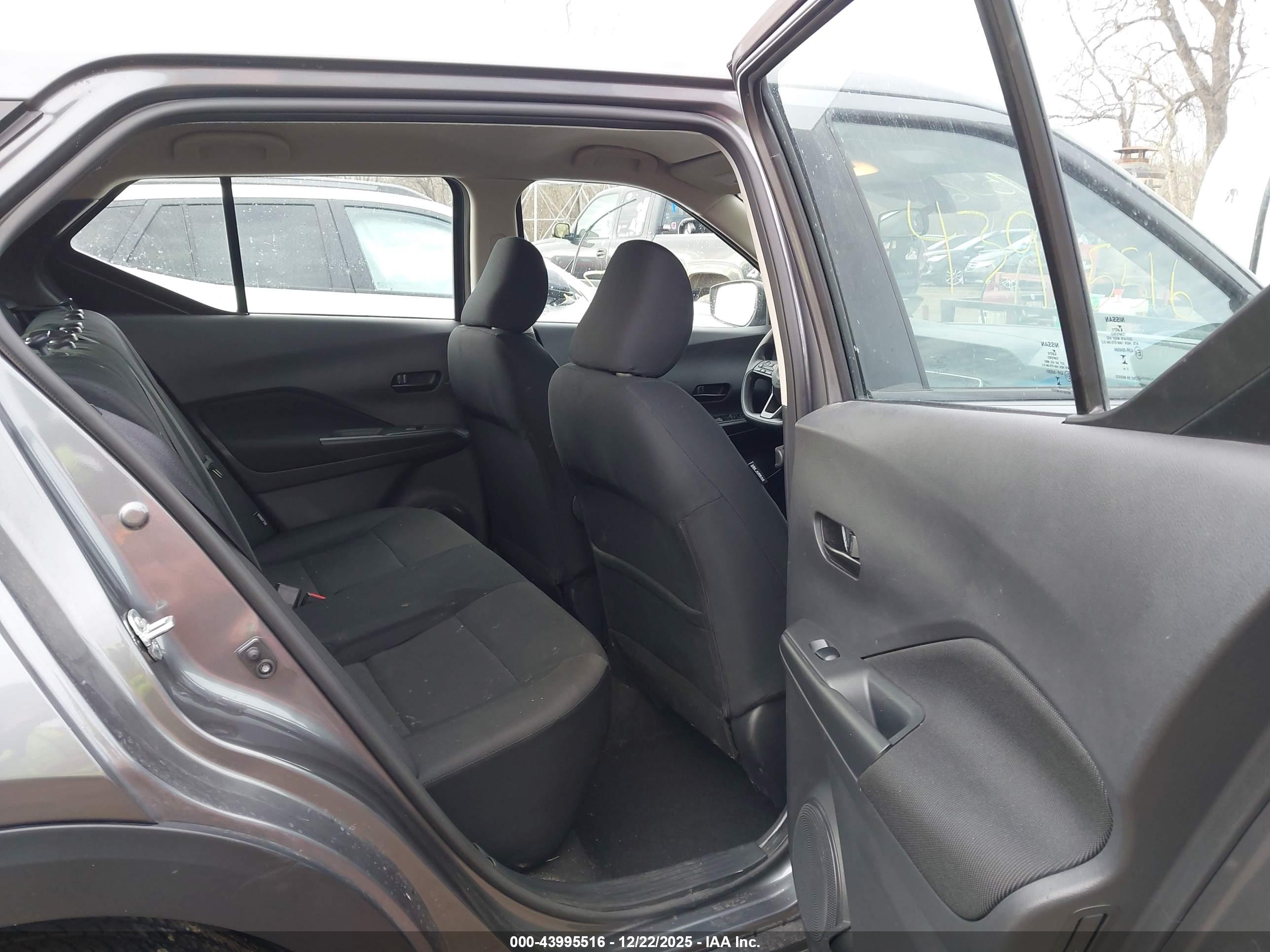 NISSAN KICKS image 8