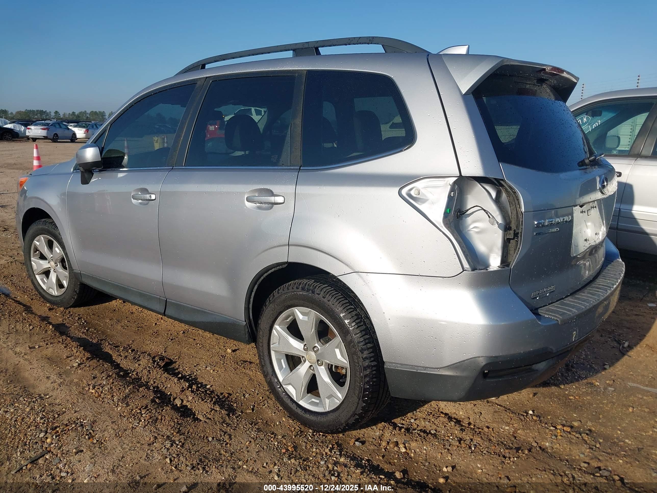 SUBARU FORESTER image 3