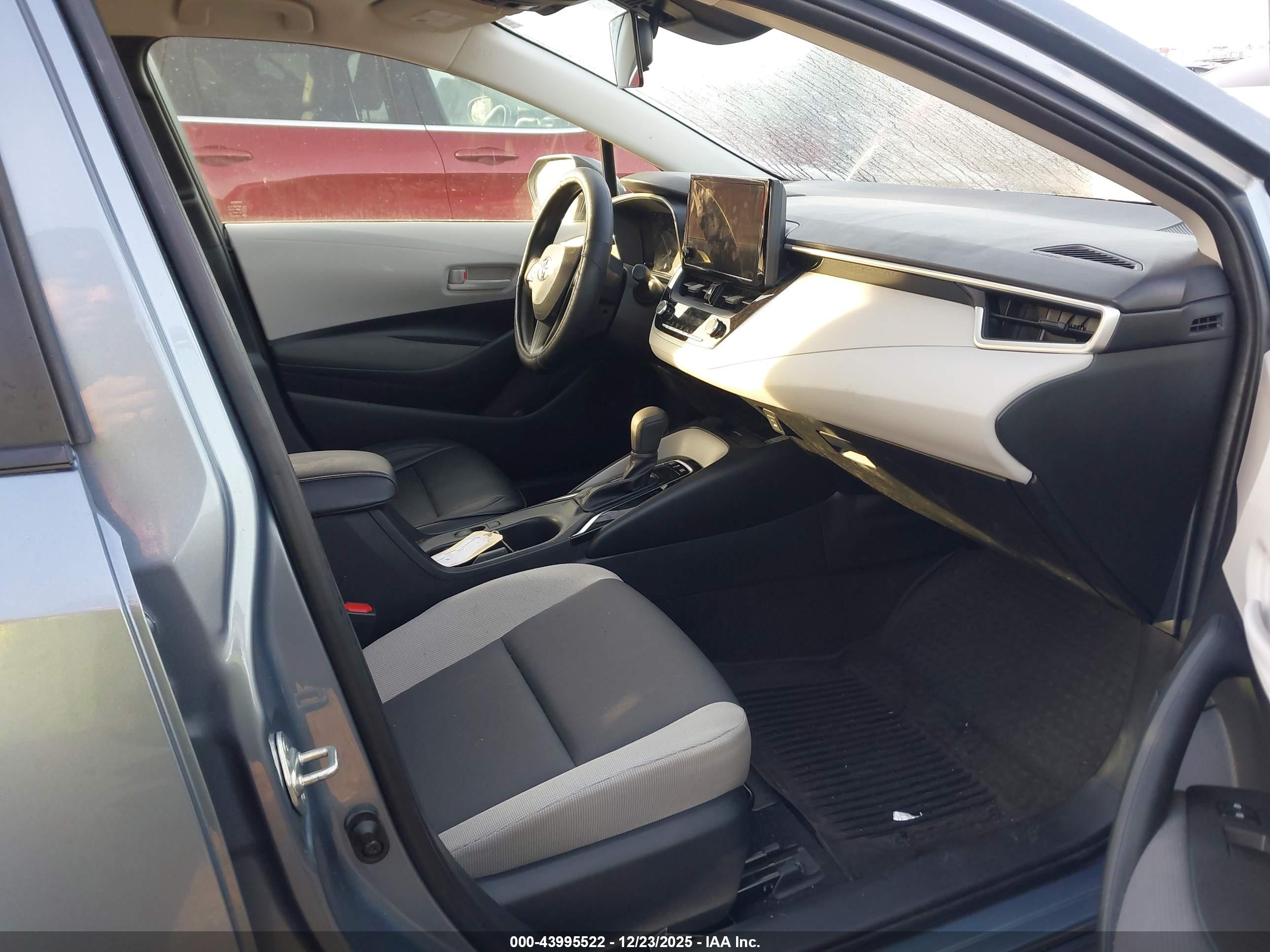 TOYOTA COROLLA image 5