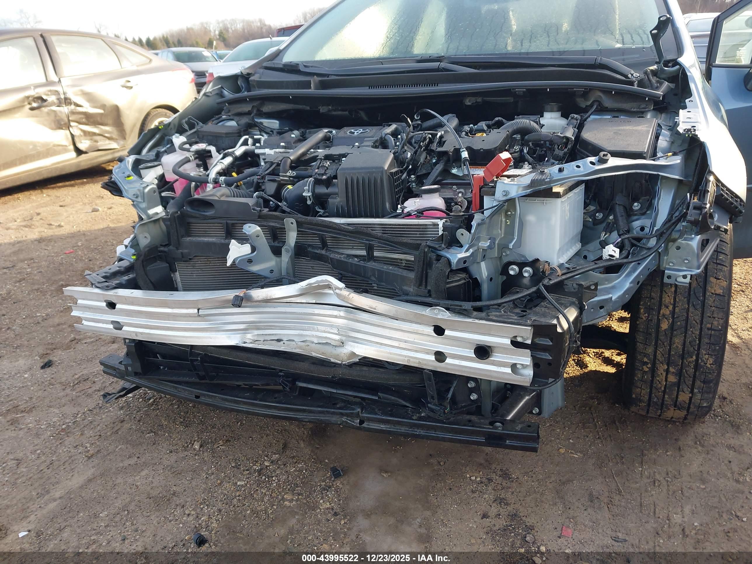TOYOTA COROLLA image 6