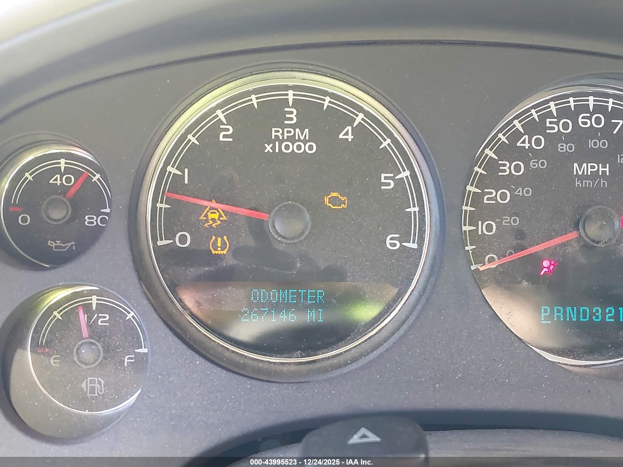 CHEVROLET AVALANCHE image 7