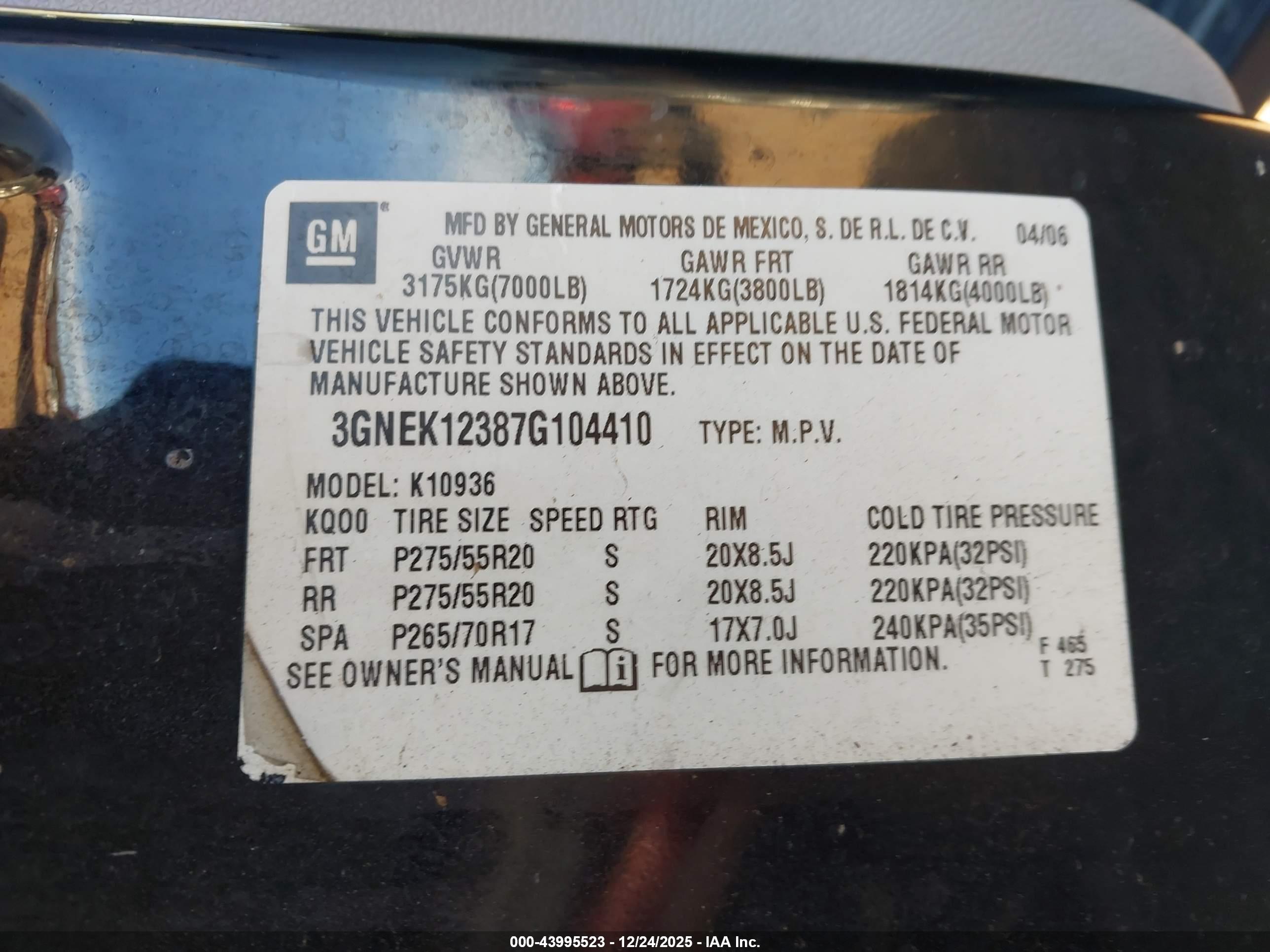 CHEVROLET AVALANCHE image 9