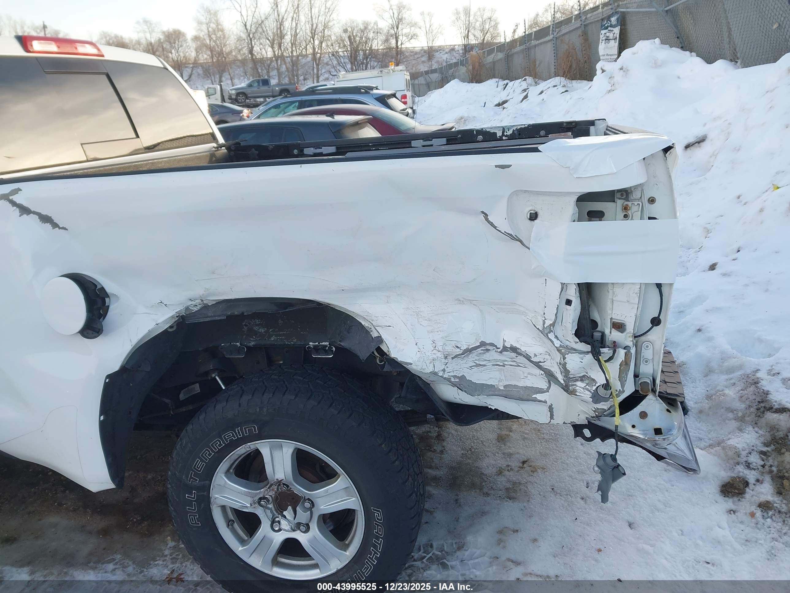 TOYOTA TUNDRA image 6