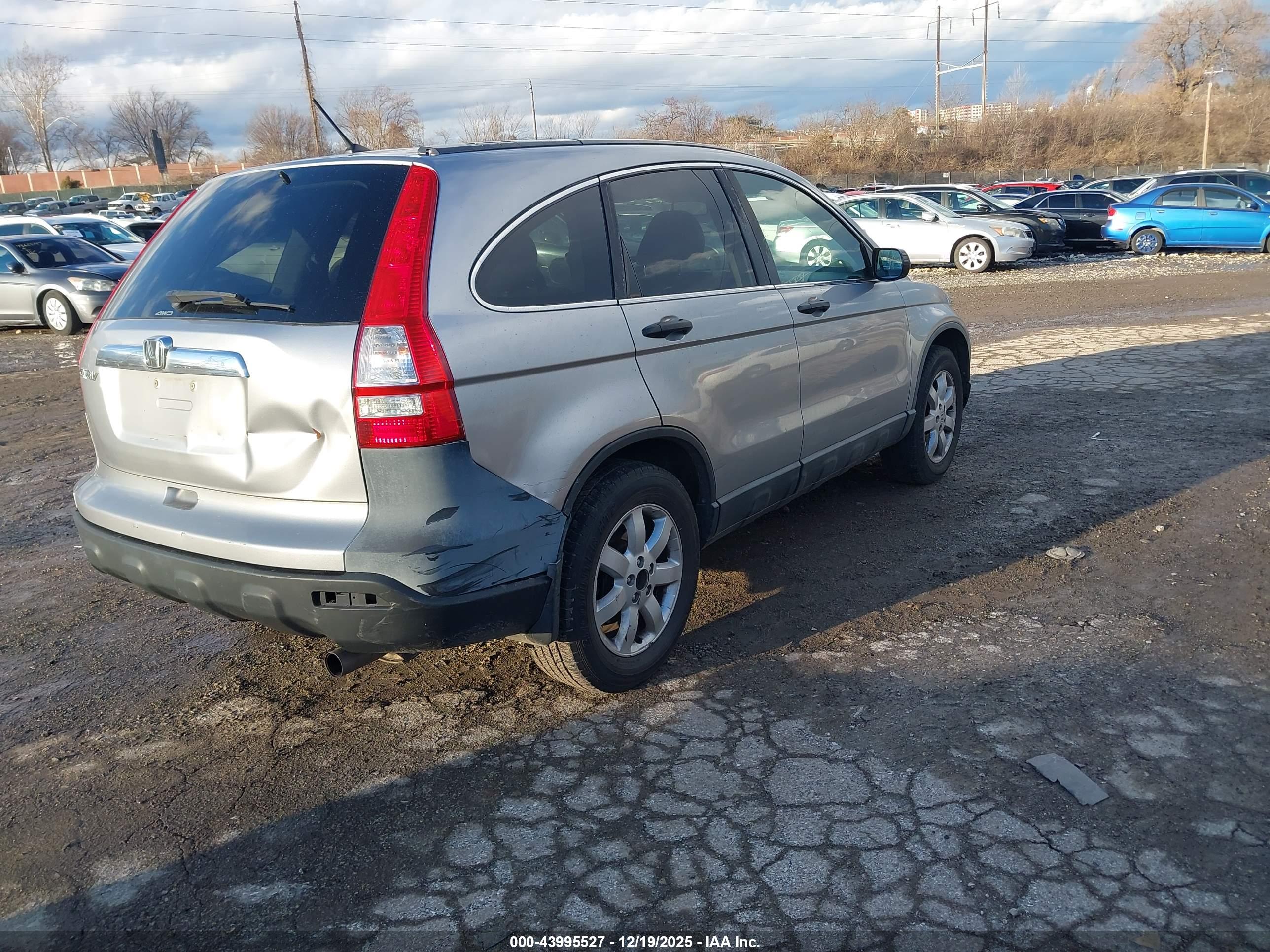 HONDA CR-V image 4