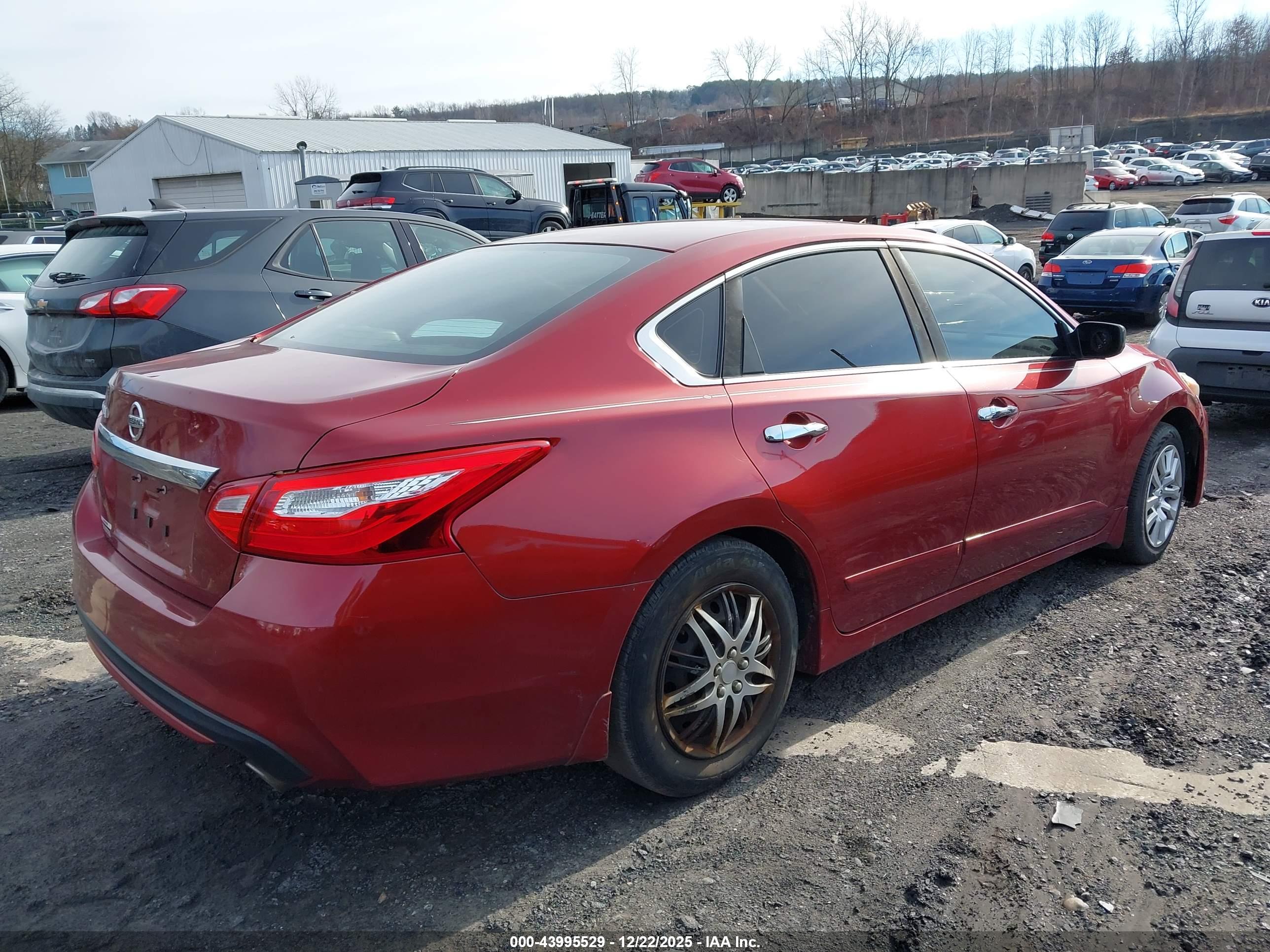 NISSAN ALTIMA image 4
