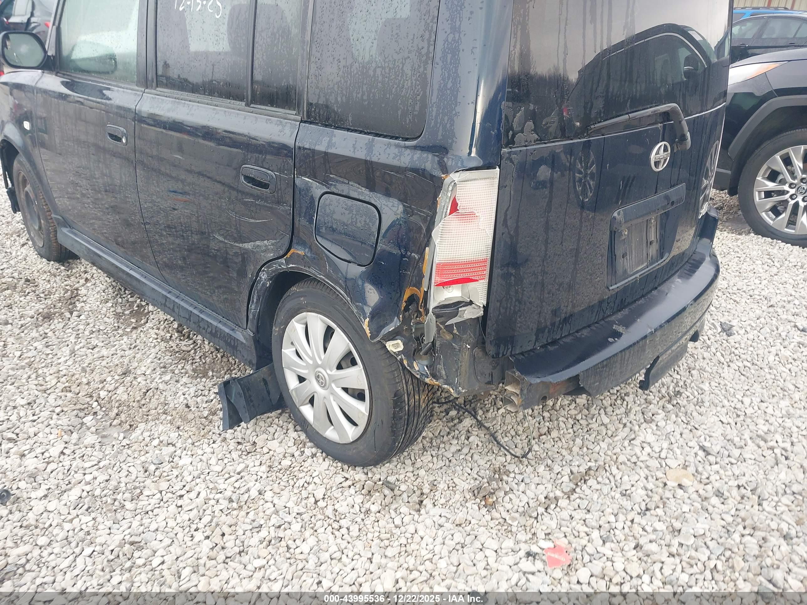 SCION XB image 6