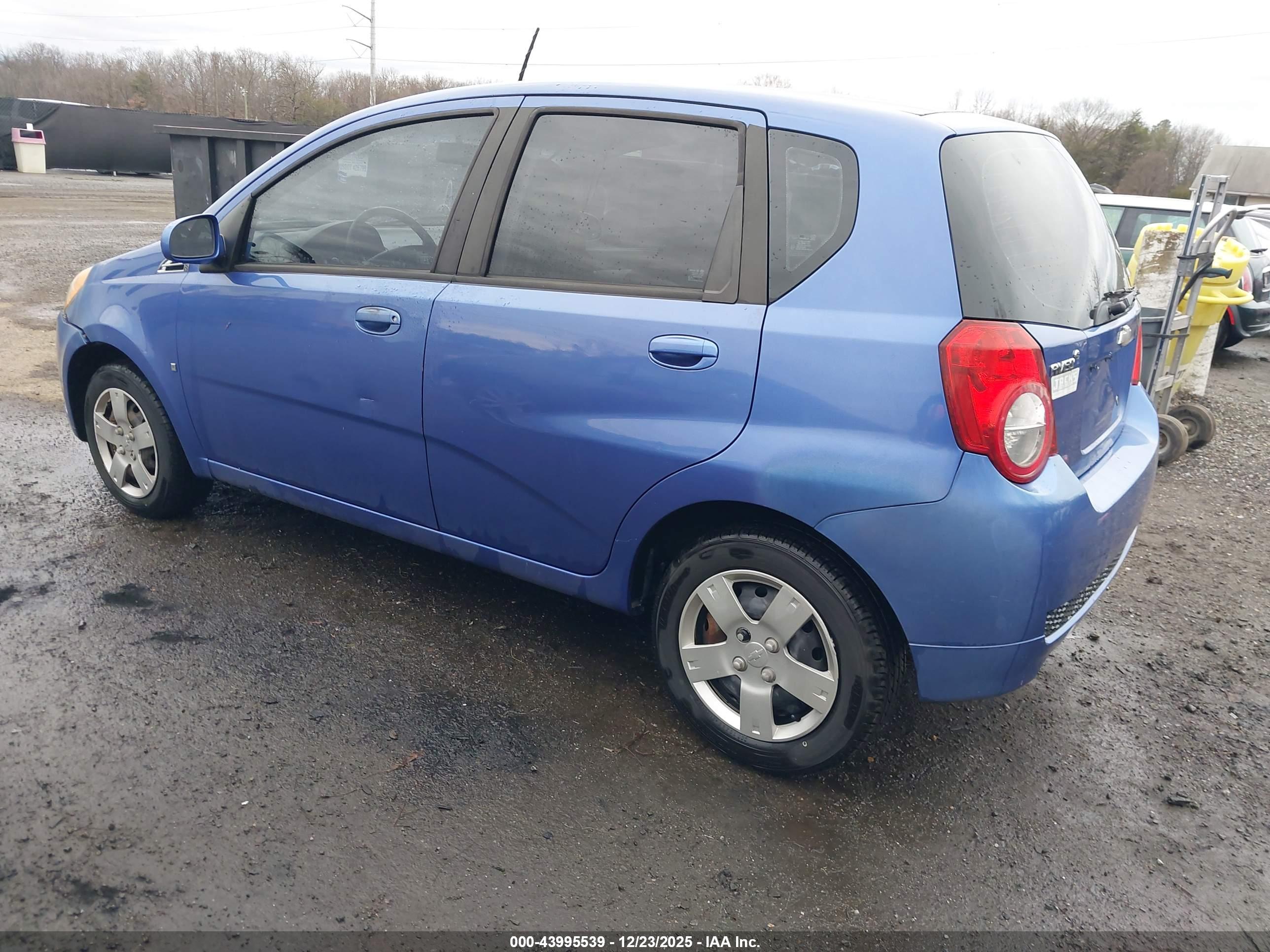 CHEVROLET AVEO image 3