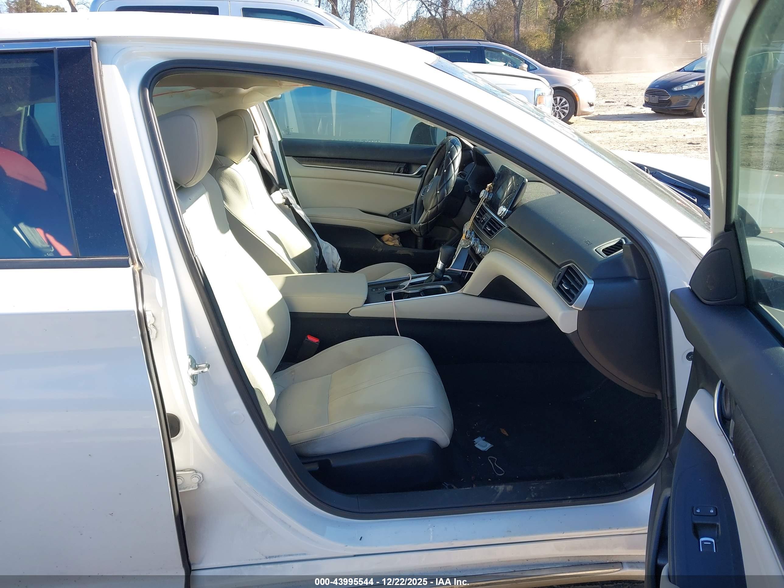 HONDA ACCORD image 5
