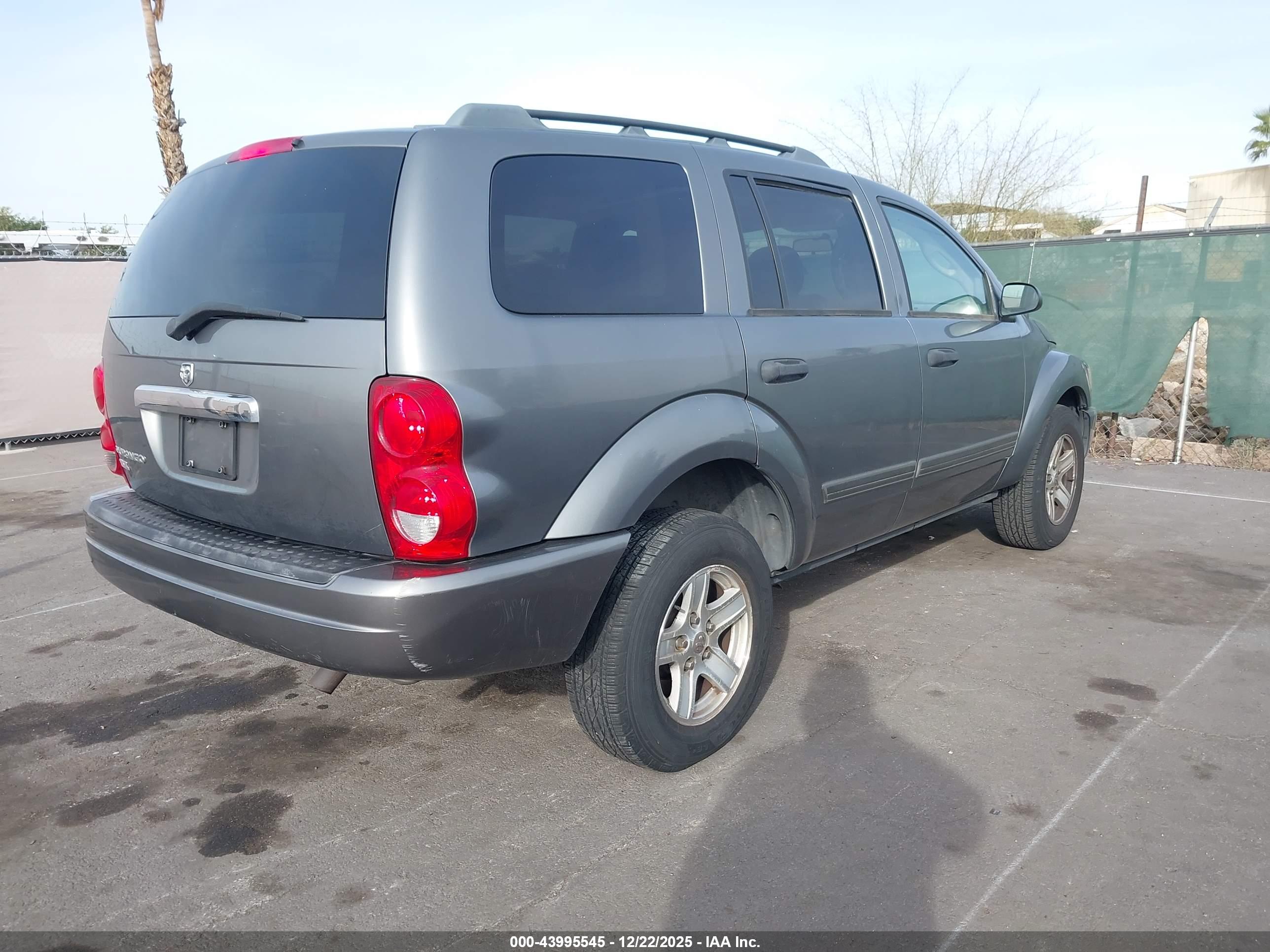 DODGE DURANGO image 4