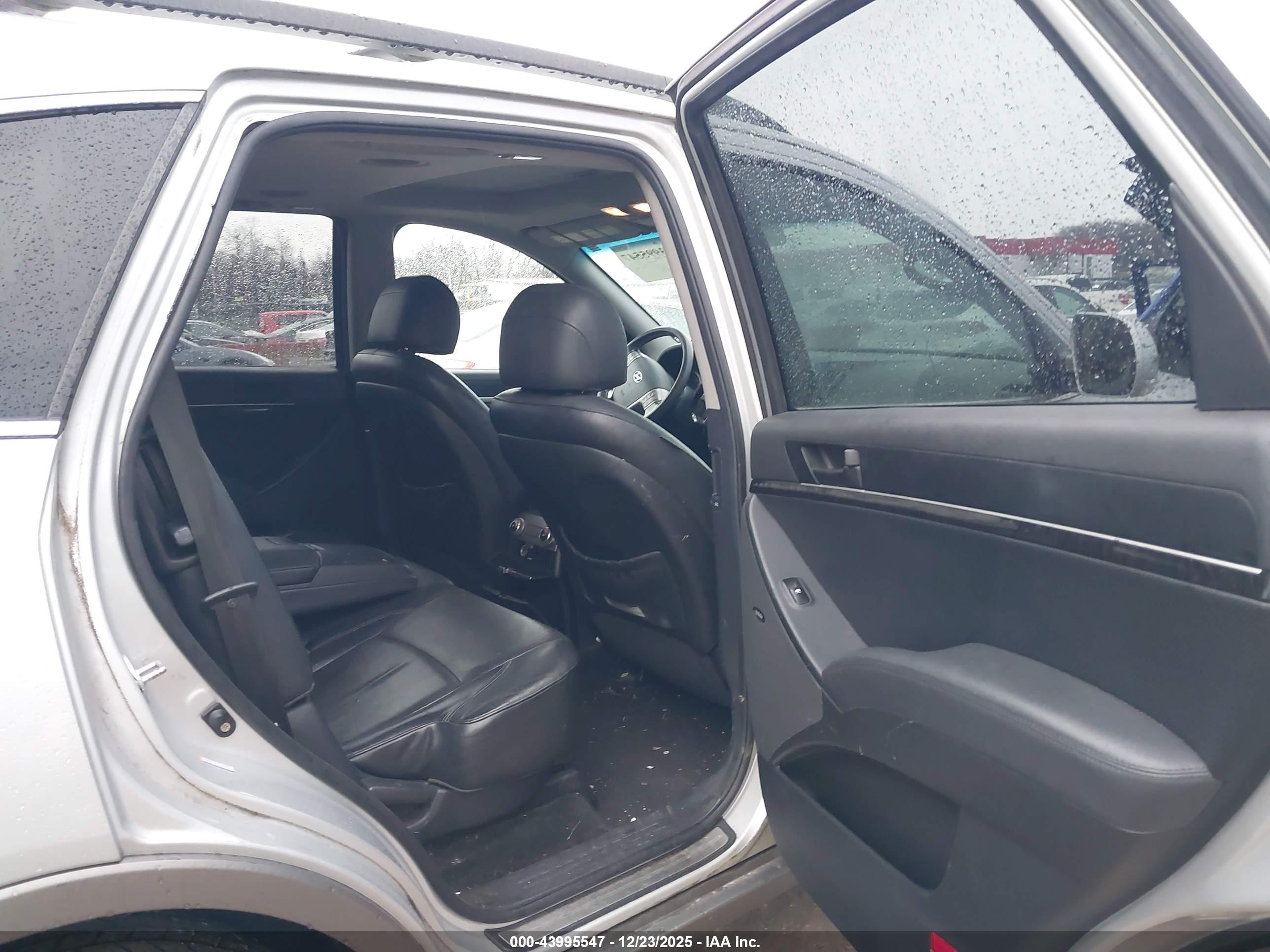 HYUNDAI VERACRUZ image 8