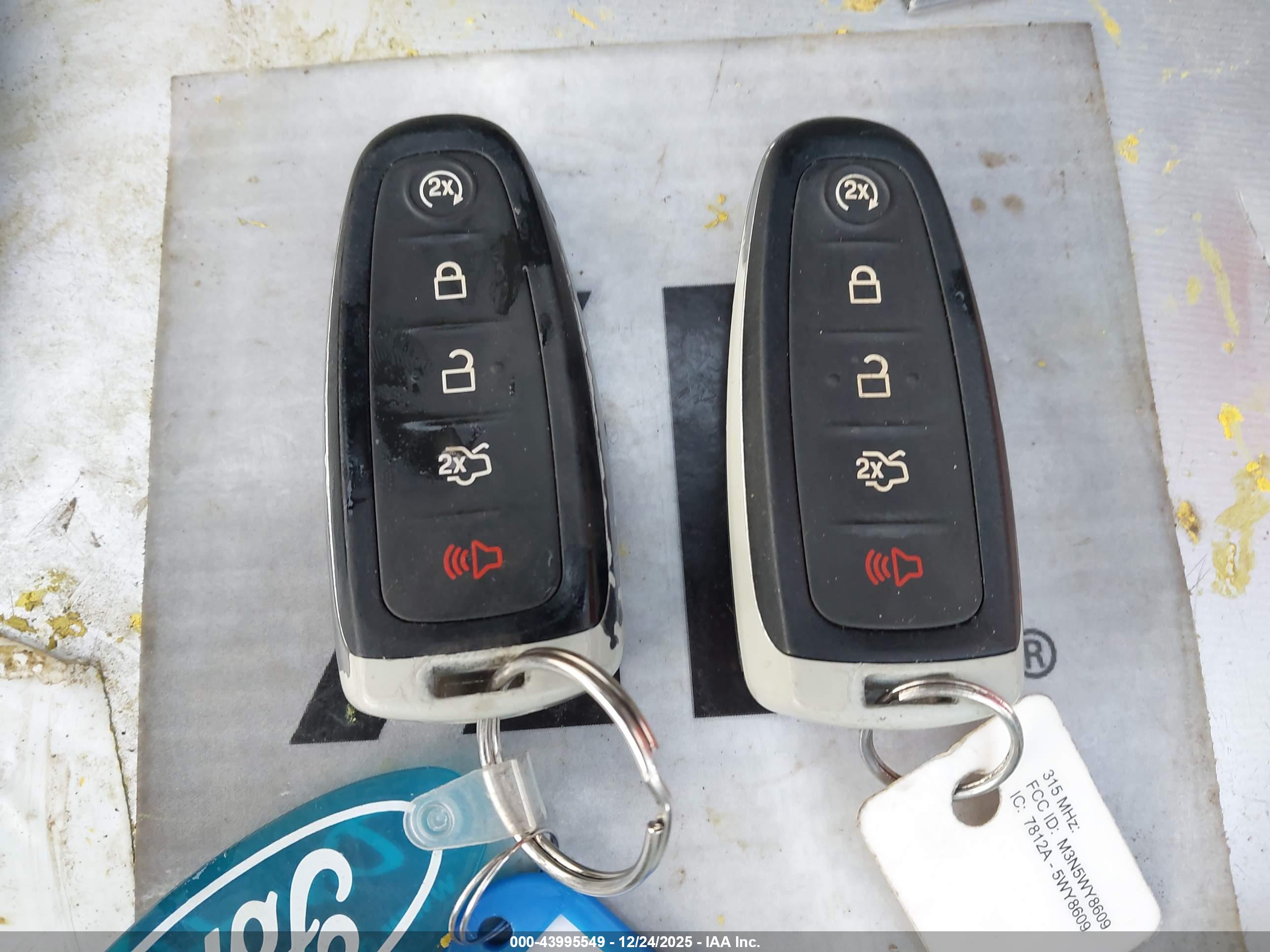 FORD ESCAPE image 11