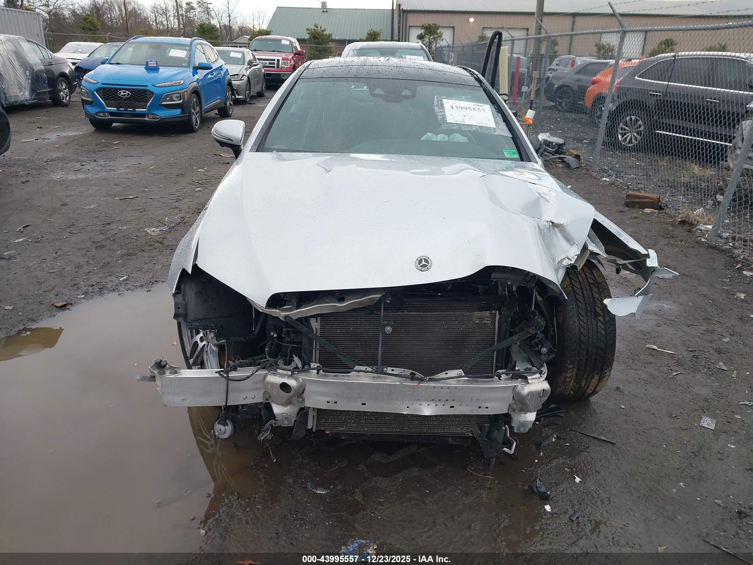 MERCEDES-BENZ E image 6