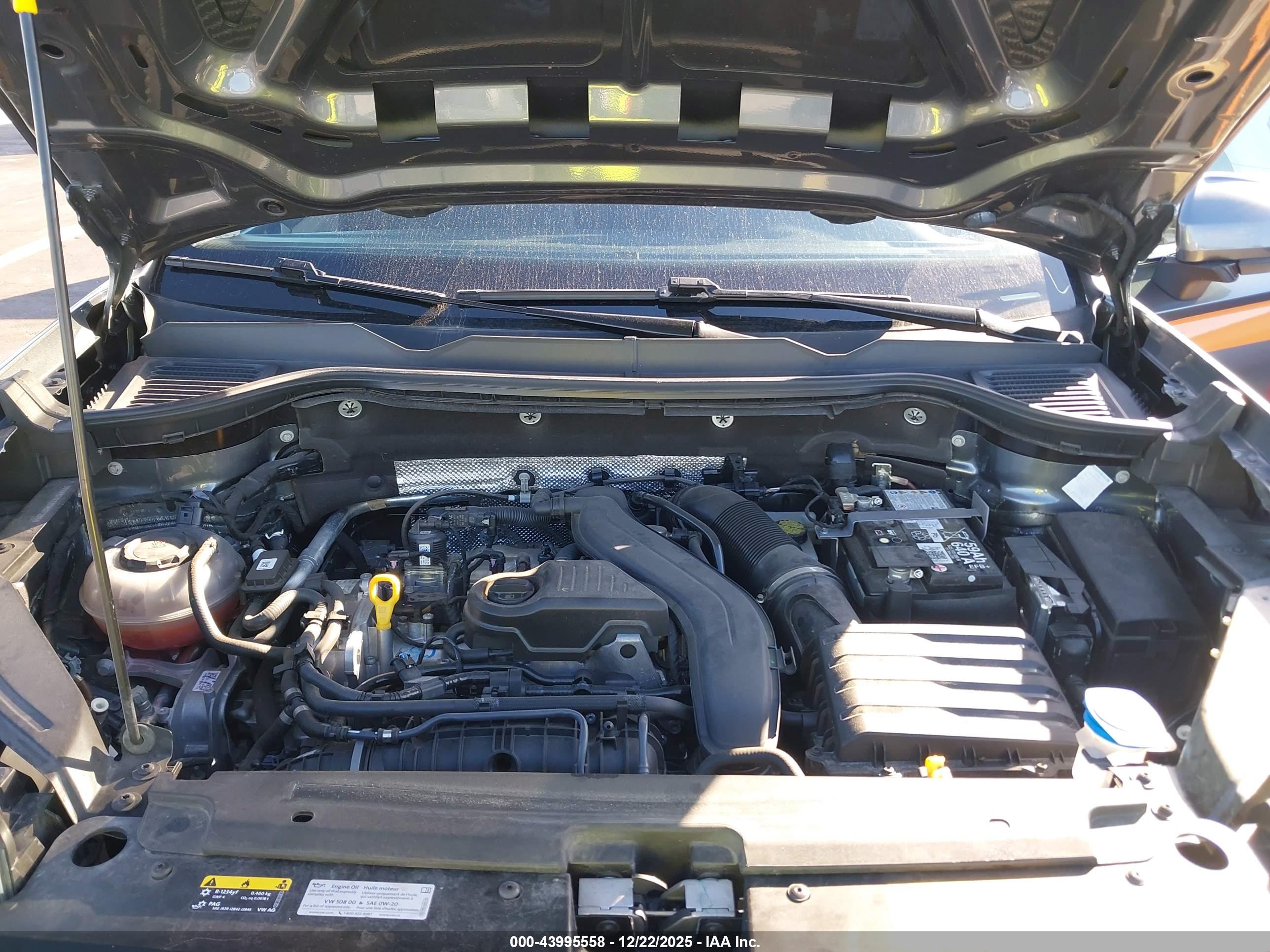 VOLKSWAGEN TAOS image 10